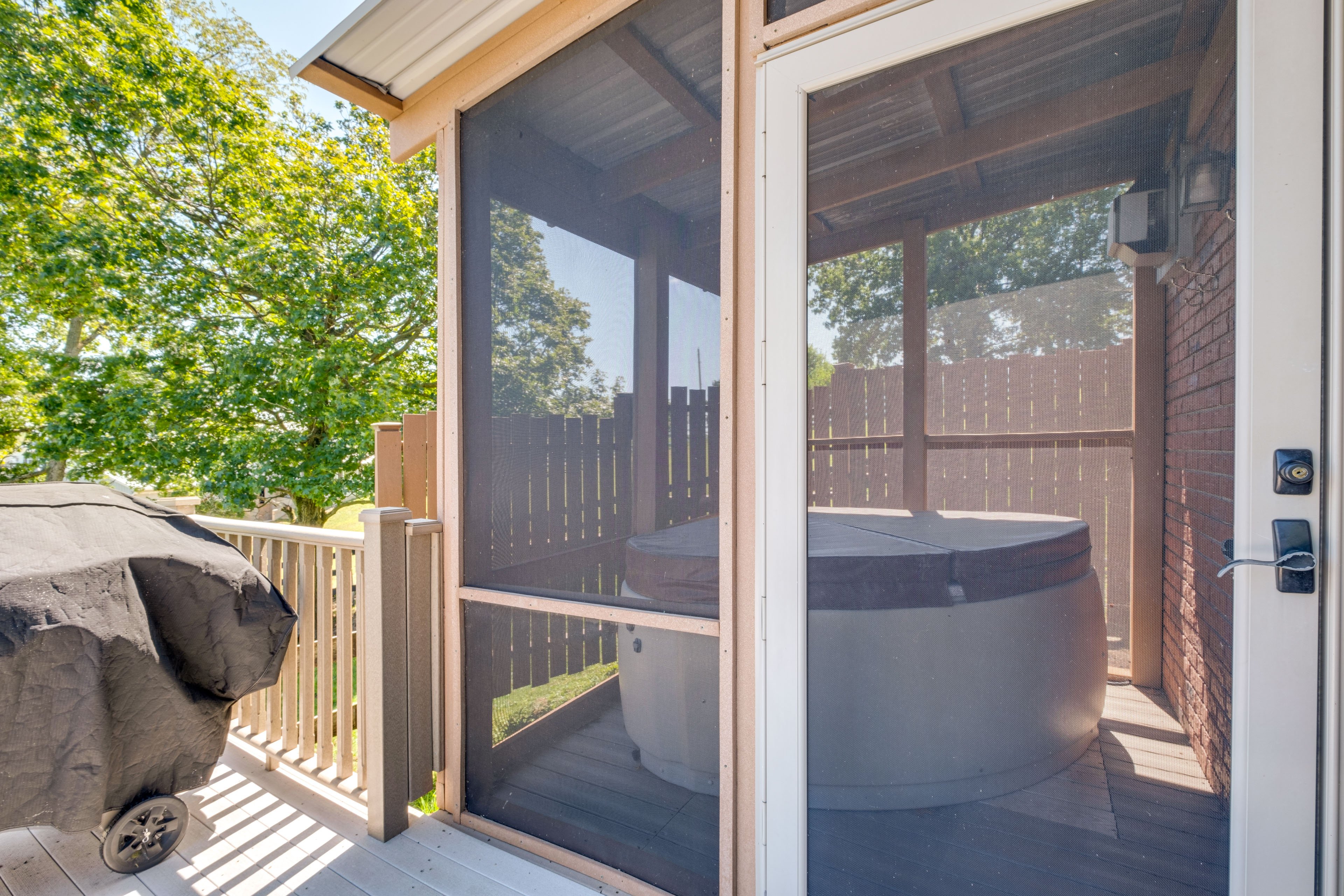 Screened Porch | Hot Tub