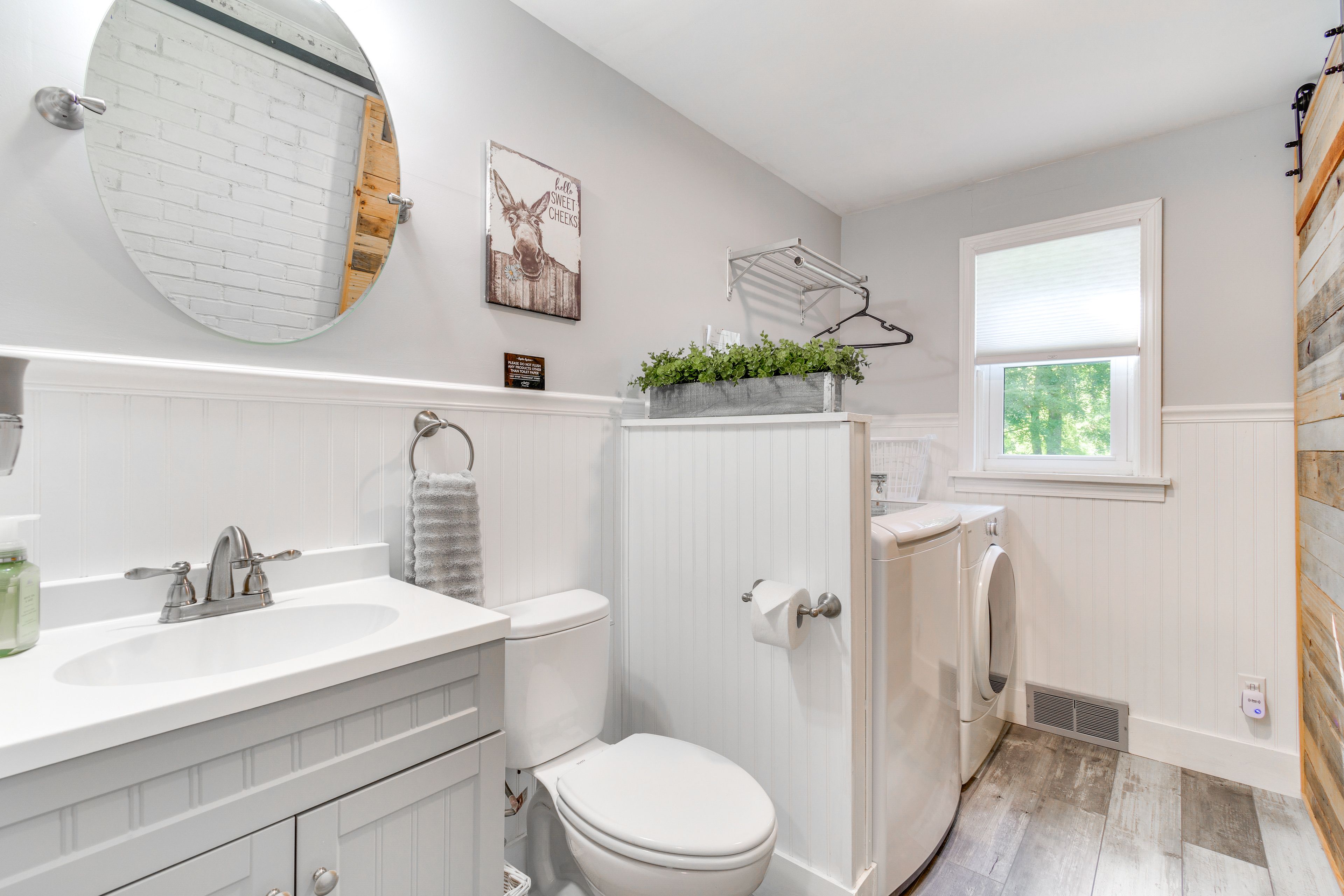 Half Bathroom | Washer & Dryer | Detergent Provided