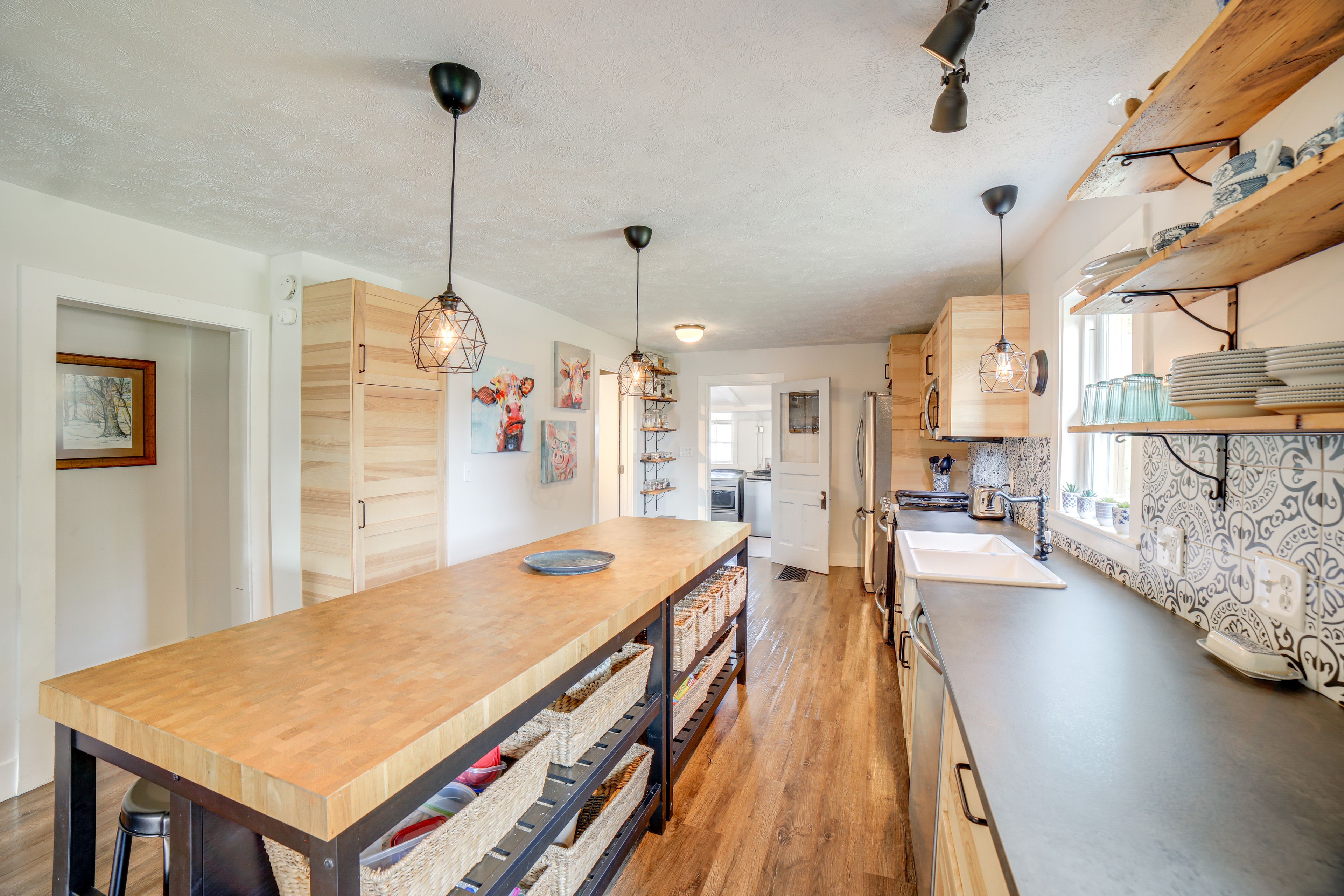 Main House | Kitchen | 1st Floor | Dishwasher