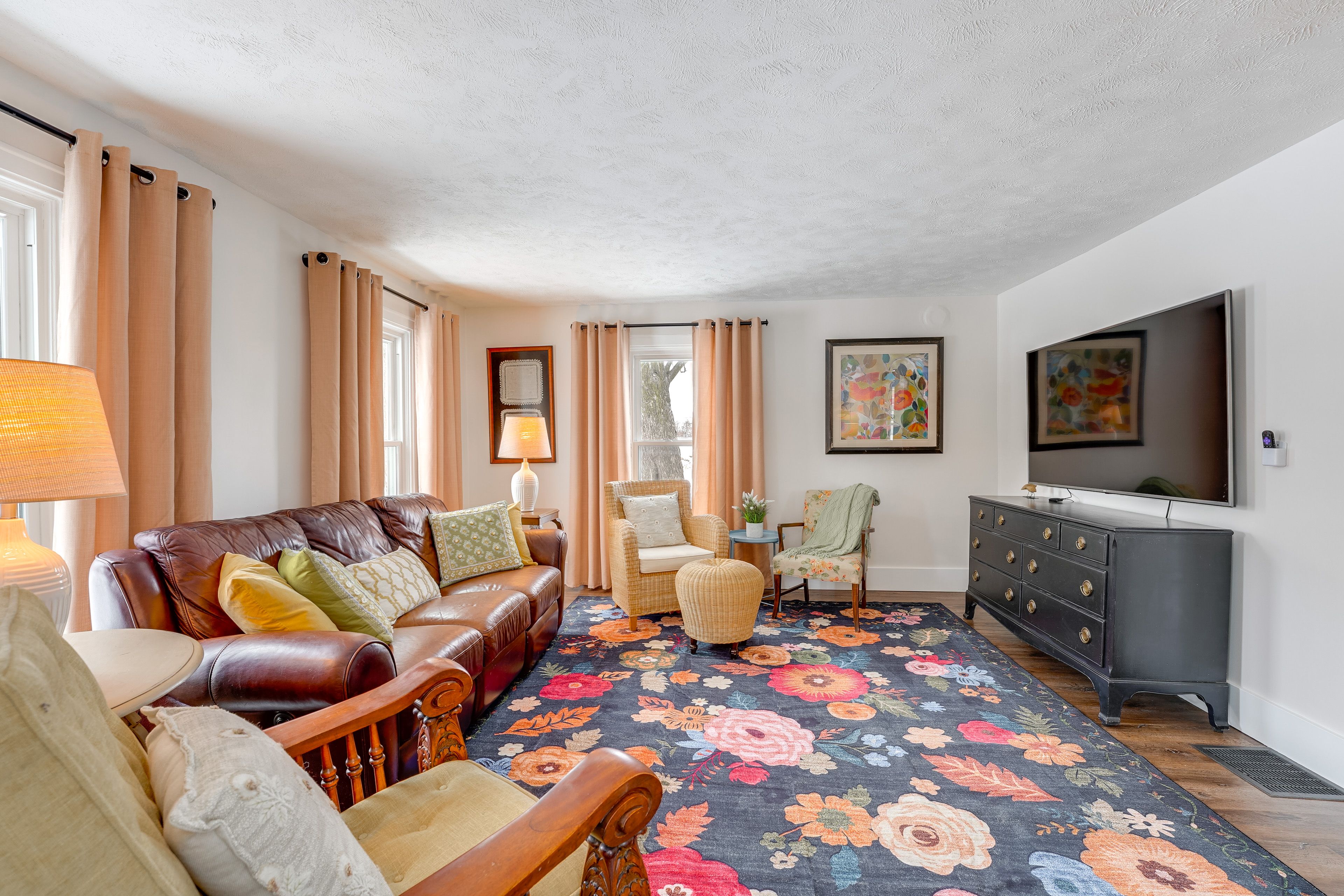 Main House | Living Room | 1st Floor | Smart TV | Central A/C & Heating