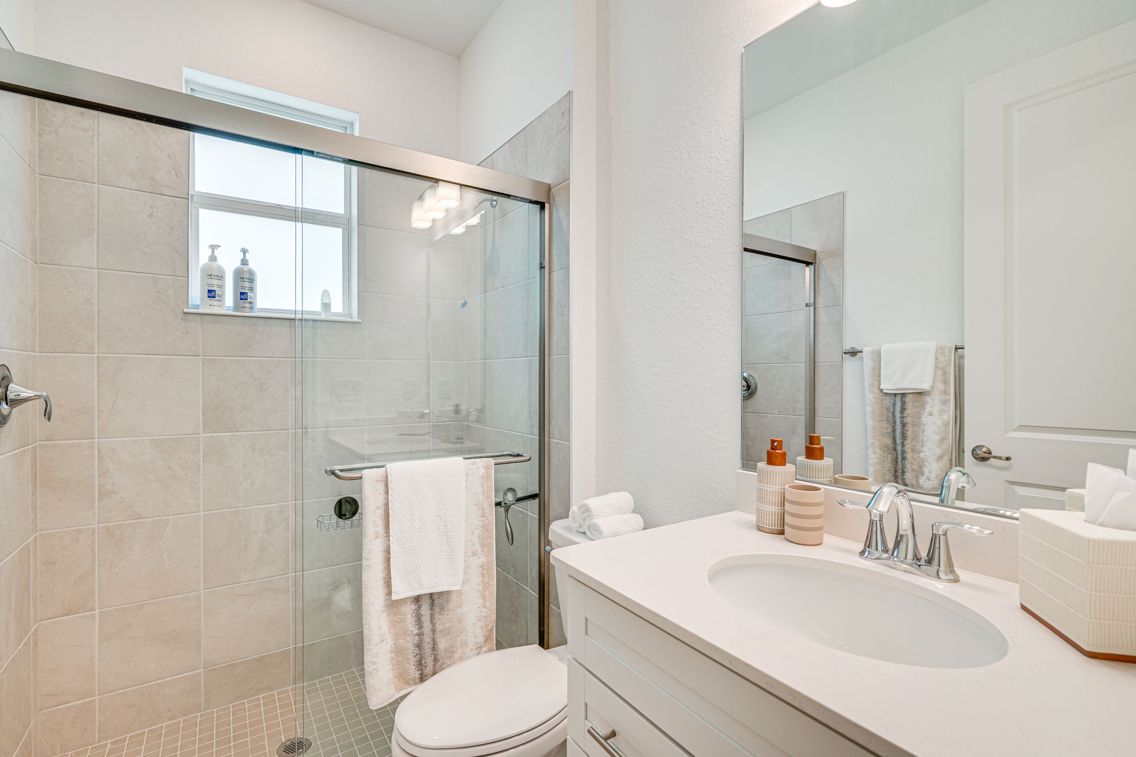 Full Bathroom