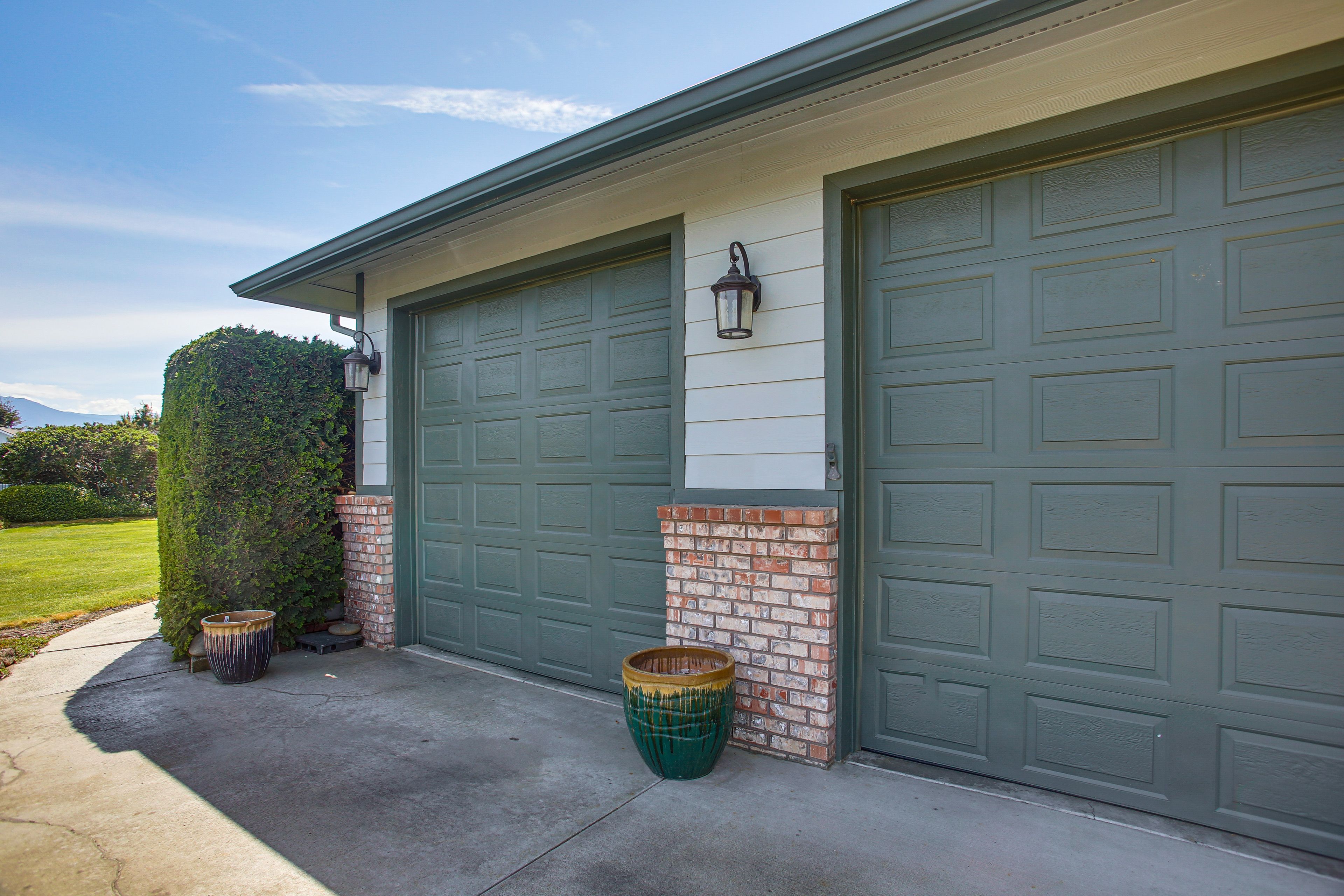 Parking | Driveway (3 Vehicles)