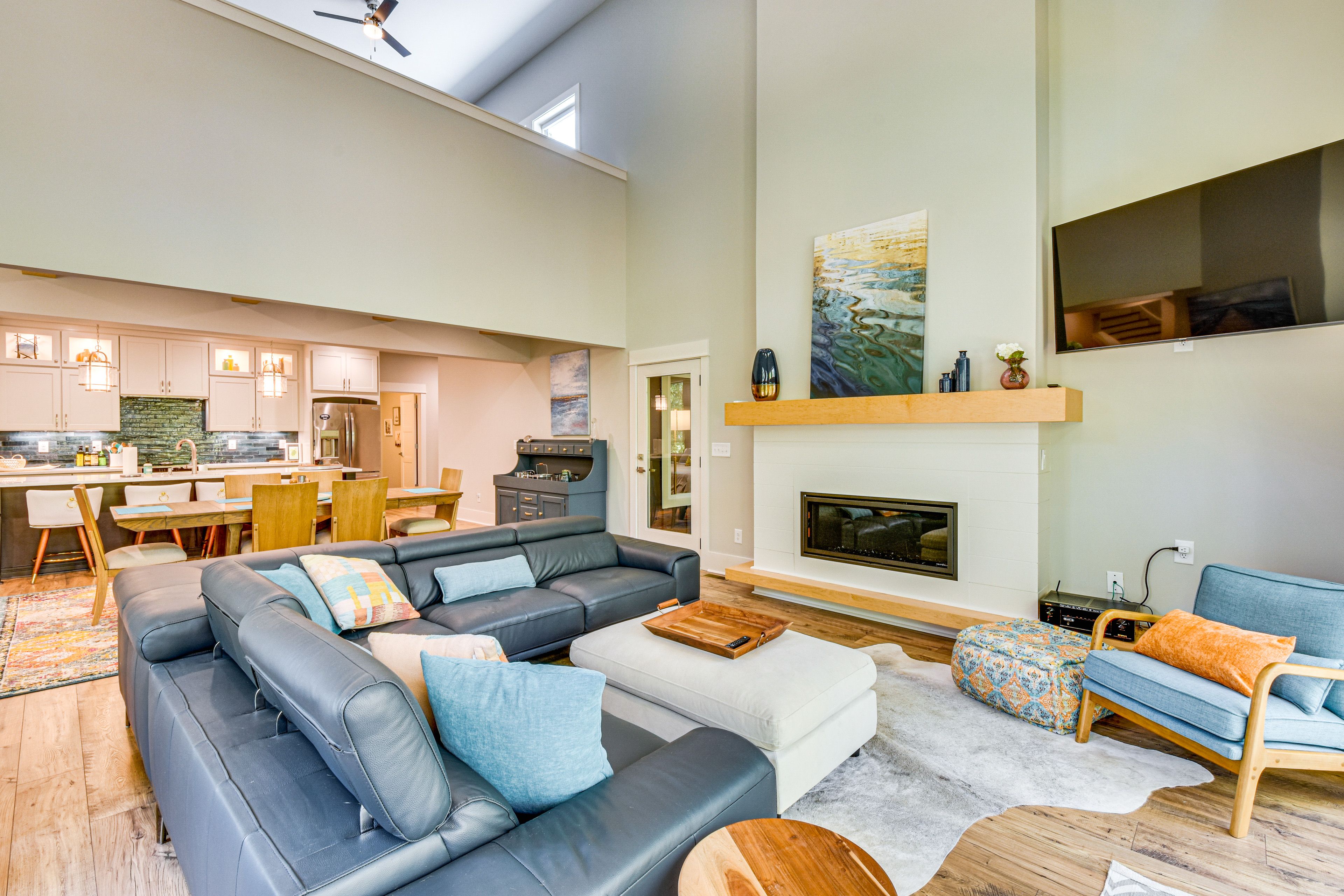 Home Interior | Free WiFi | Central A/C & Heat