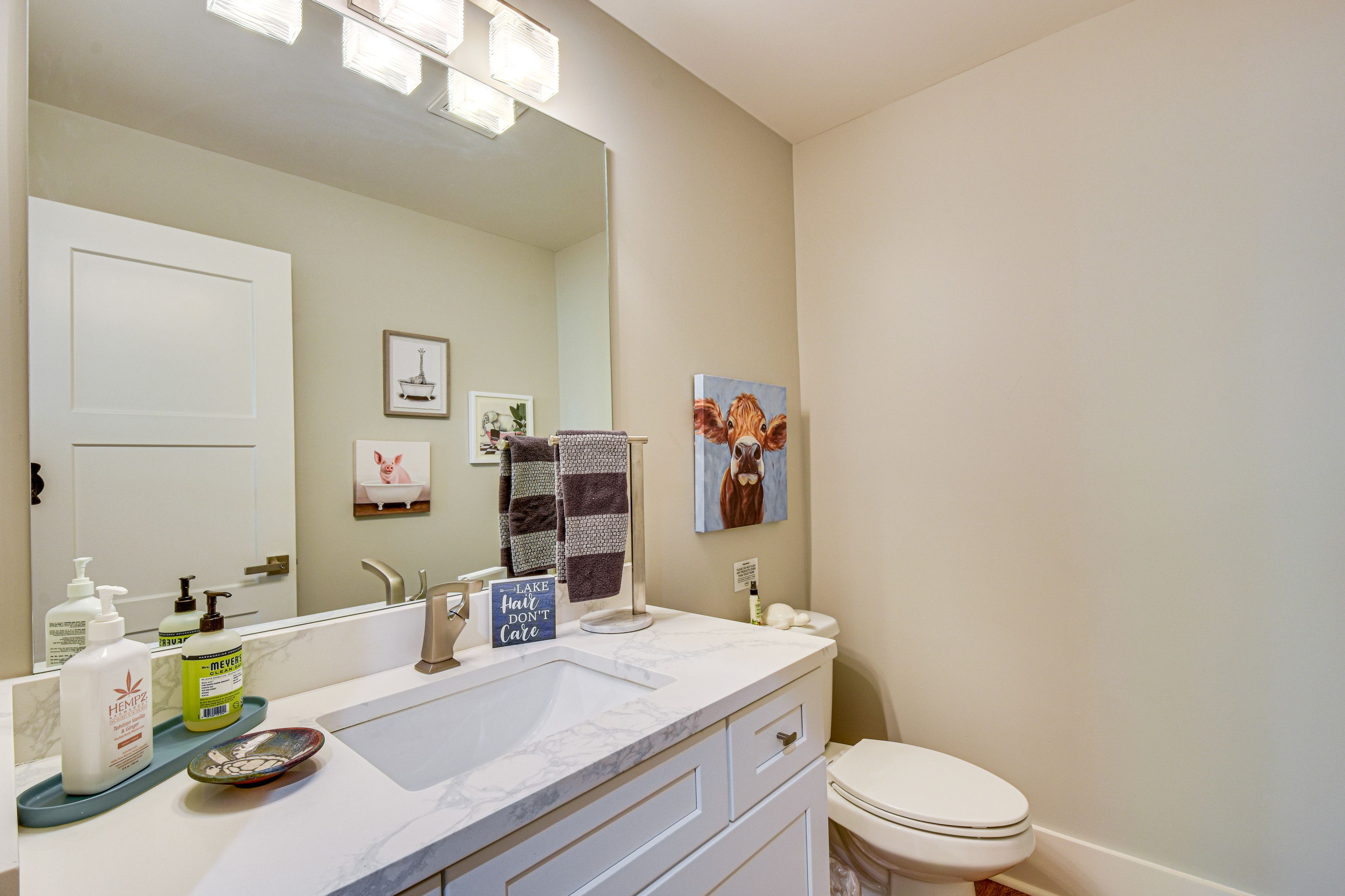 Half Bathroom | Main Floor