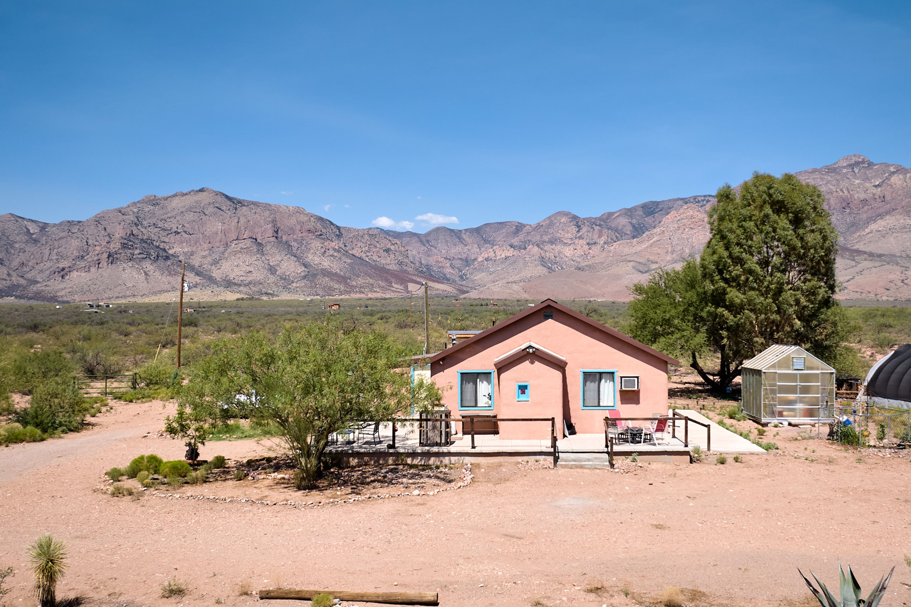 Parking | Driveway (5 Vehicles) | RV/Trailer Parking
