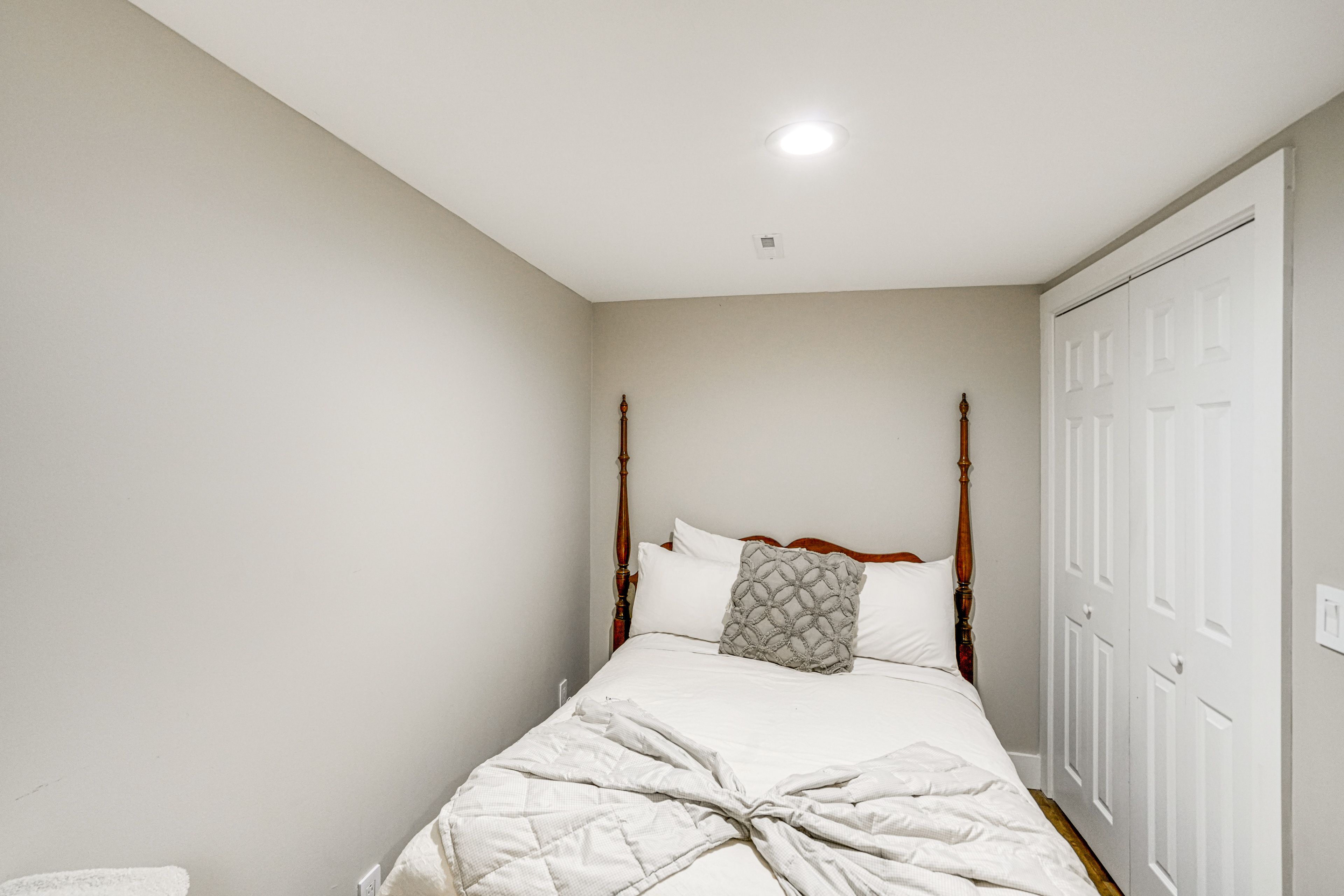 Bedroom 3 | Full Bed