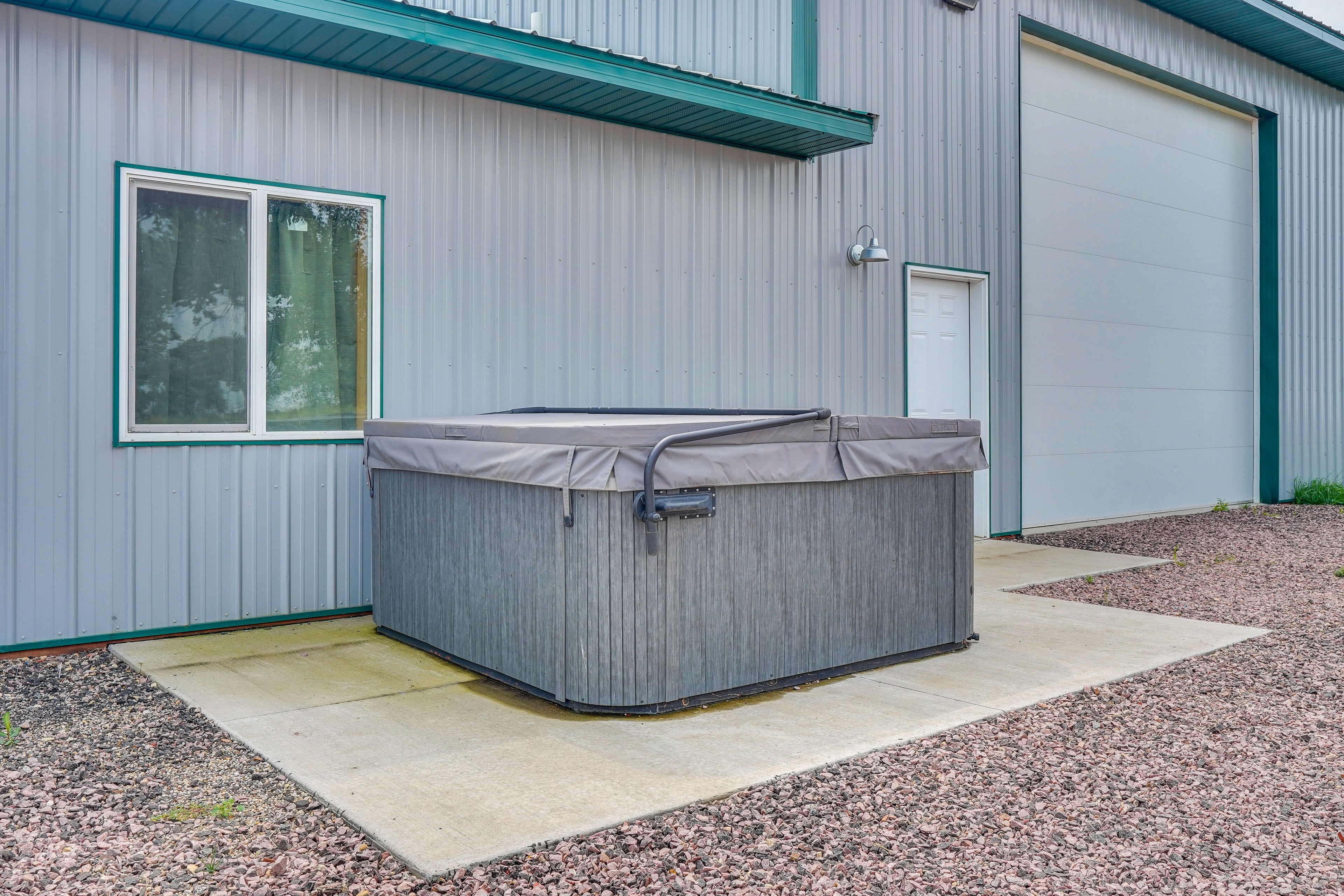 Private Hot Tub