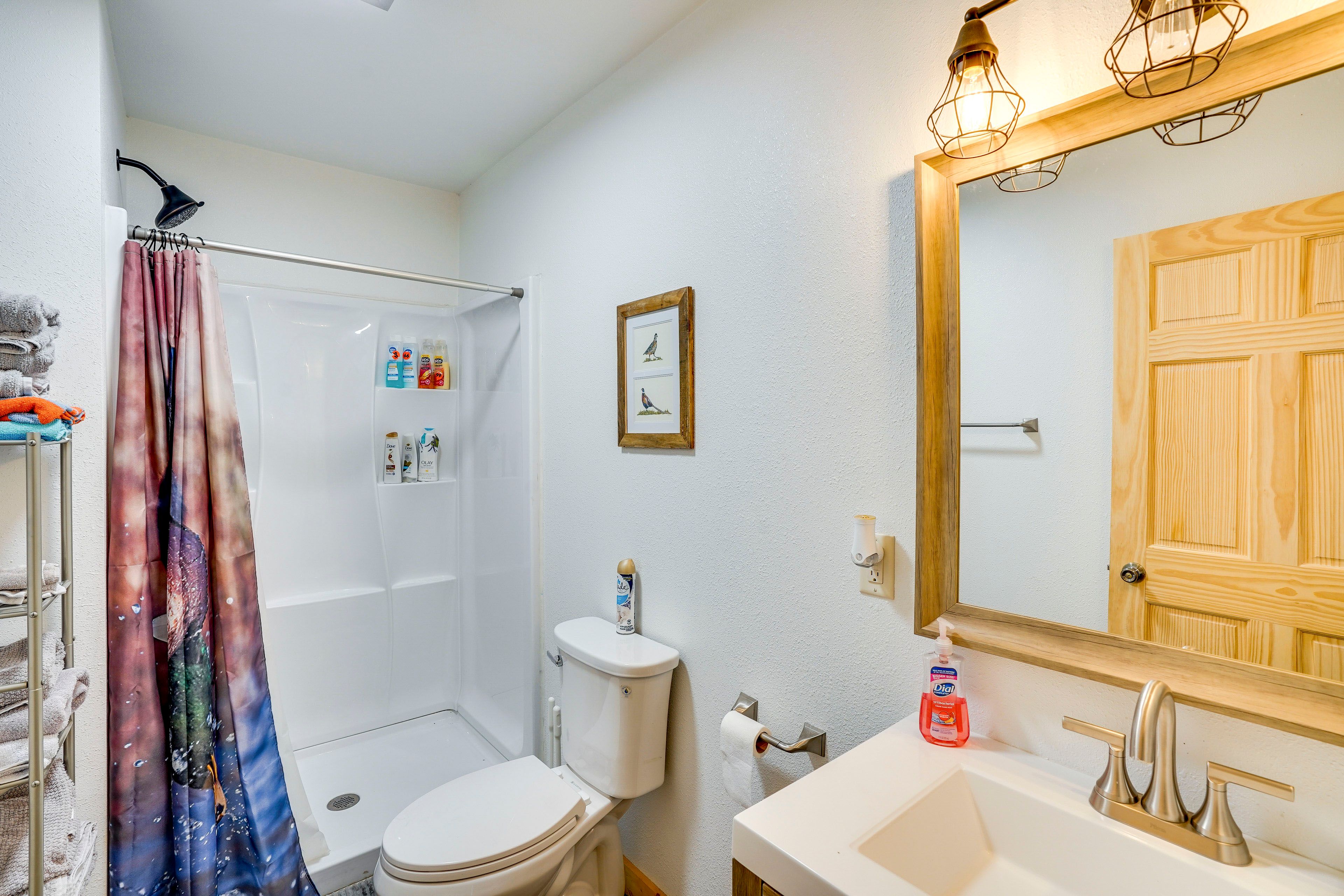 Full Bath | Towels | Hair Dryer