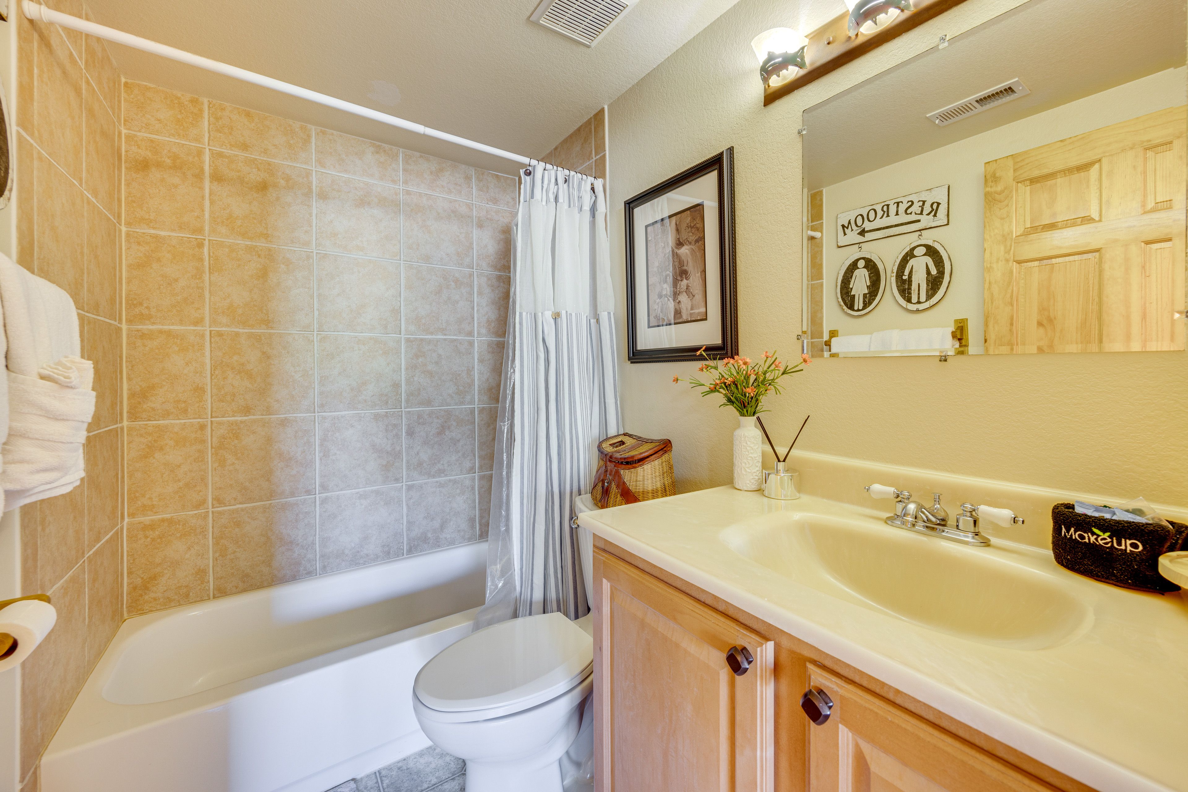 Full Bathroom | Lower Level