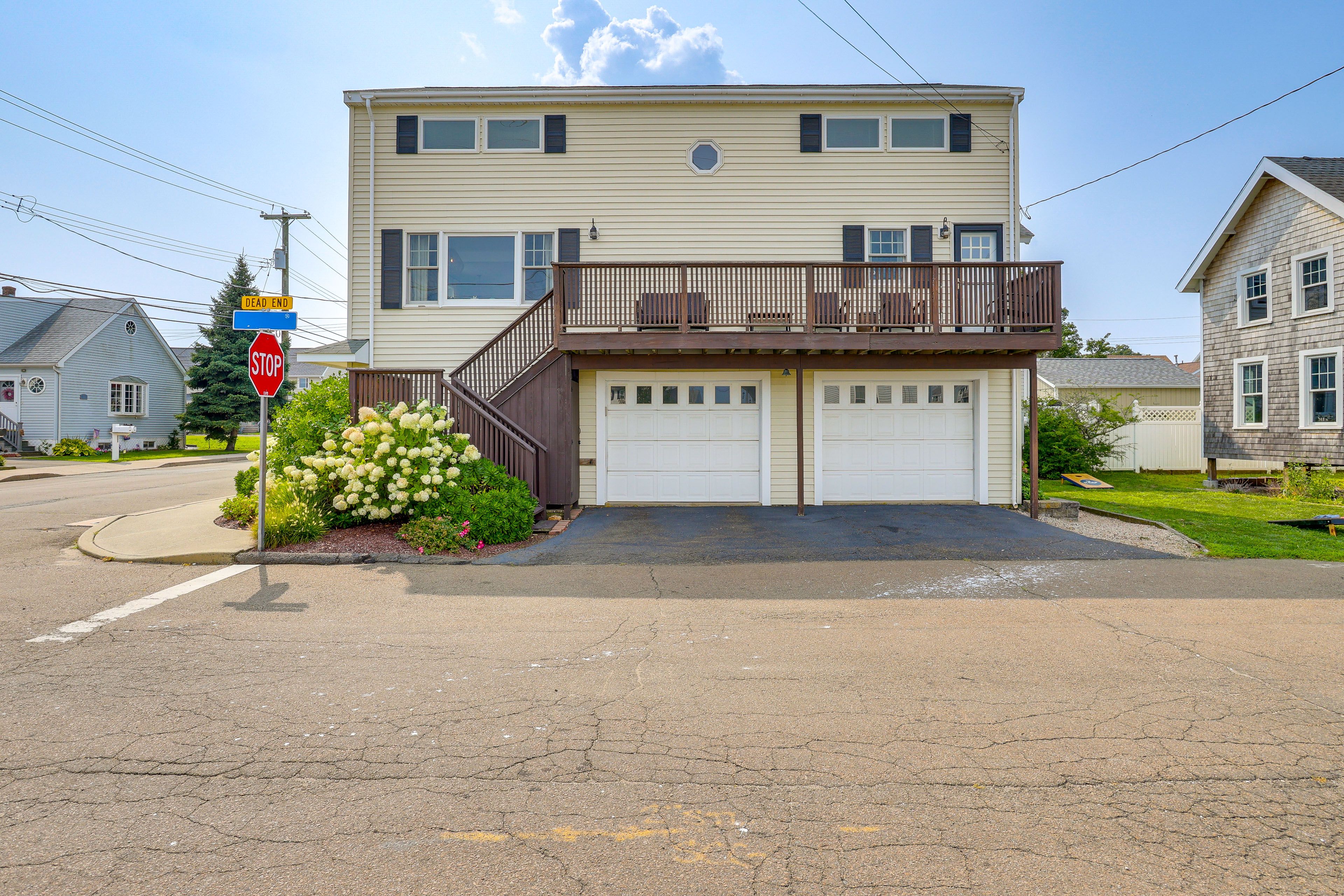 Parking | Garage (1 Vehicle) | Driveway (2 Vehicles) | Free Street Parking