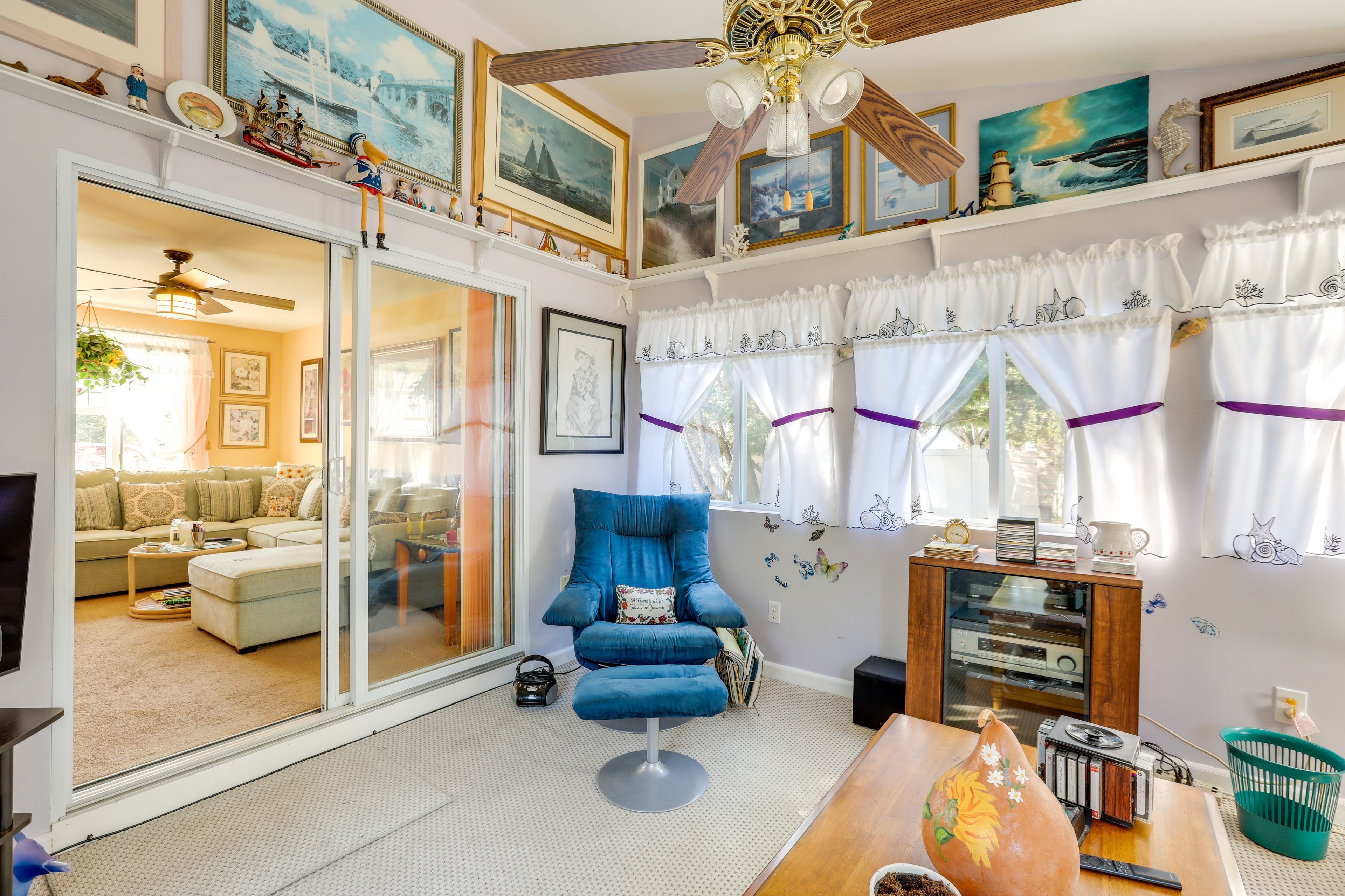Family Room | 1st Floor | Full Sleeper Sofa | Free WiFi