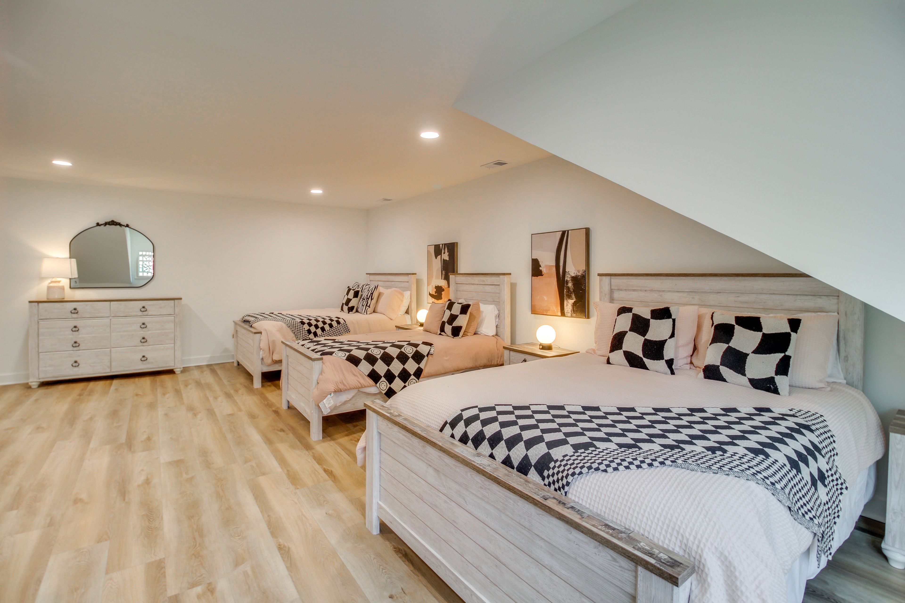 Bedroom 5 | 2 Queen Beds | 1 Twin Beds | 2nd Floor
