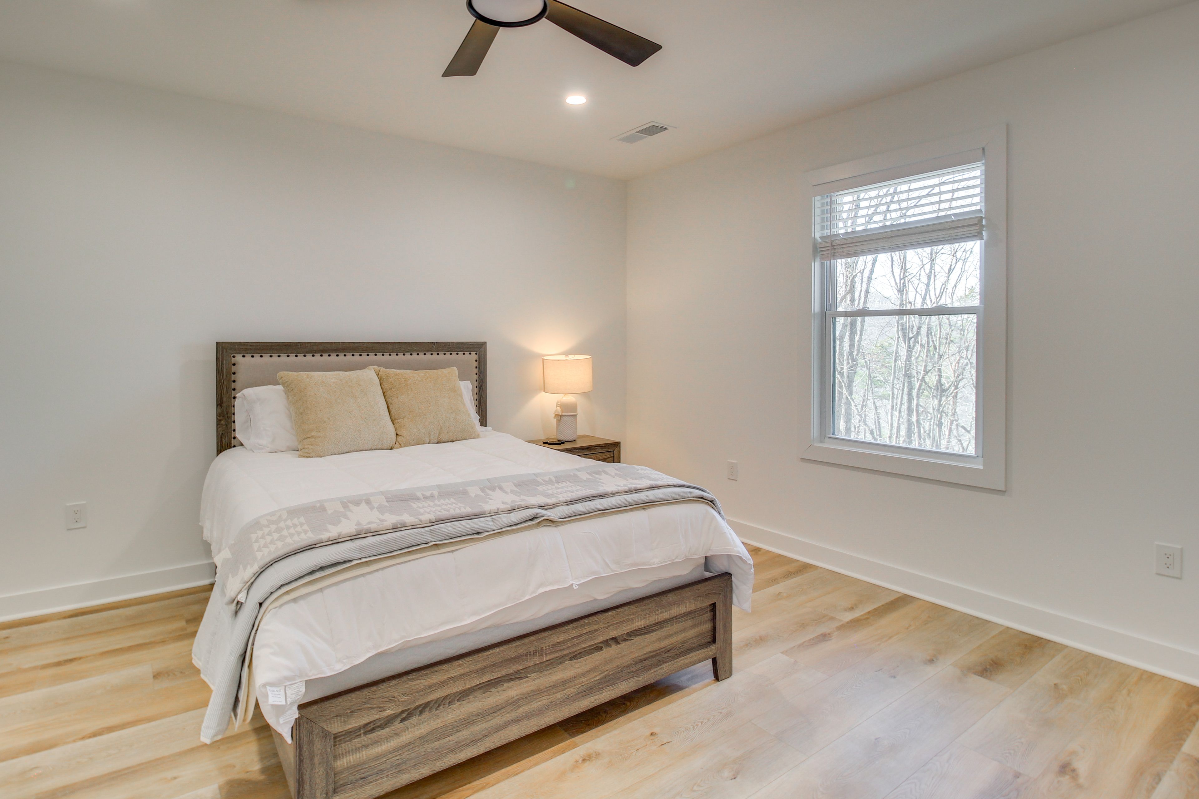 Bedroom 2 | Queen Bed | 2nd Floor