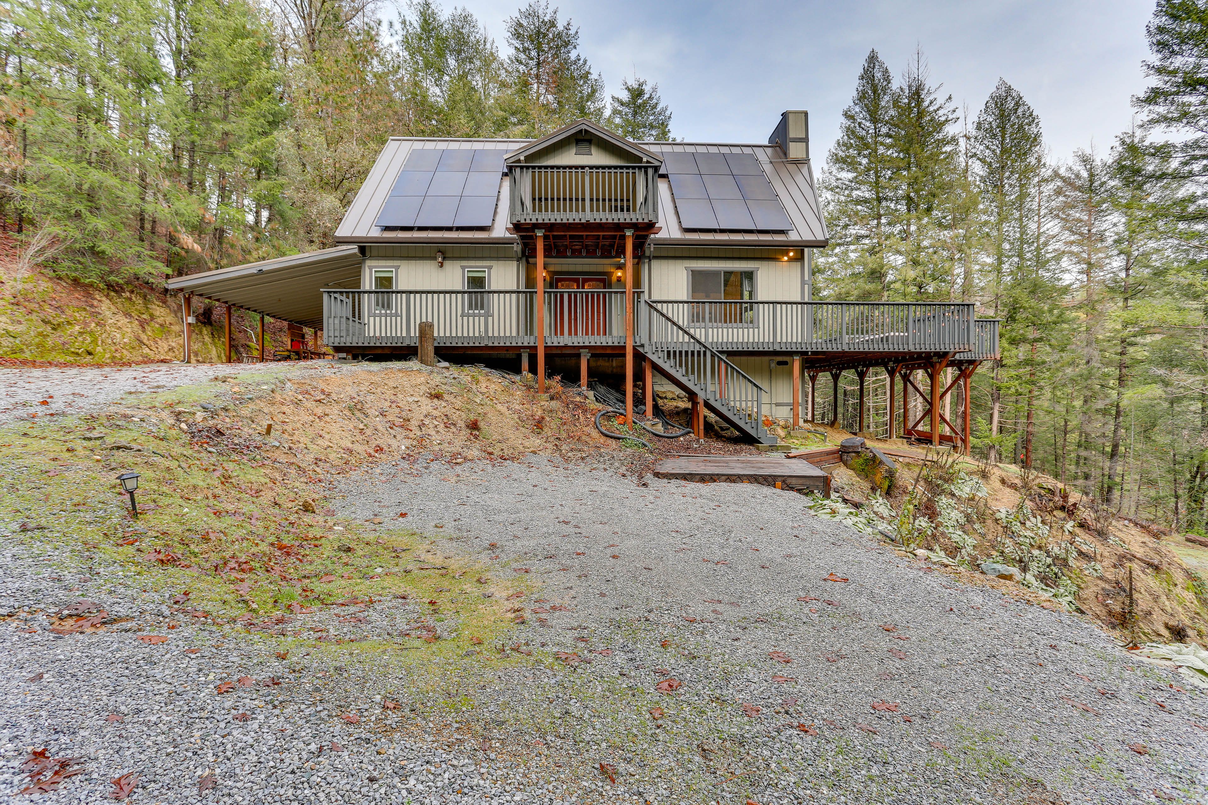 Home Exterior | 2-Story Cabin