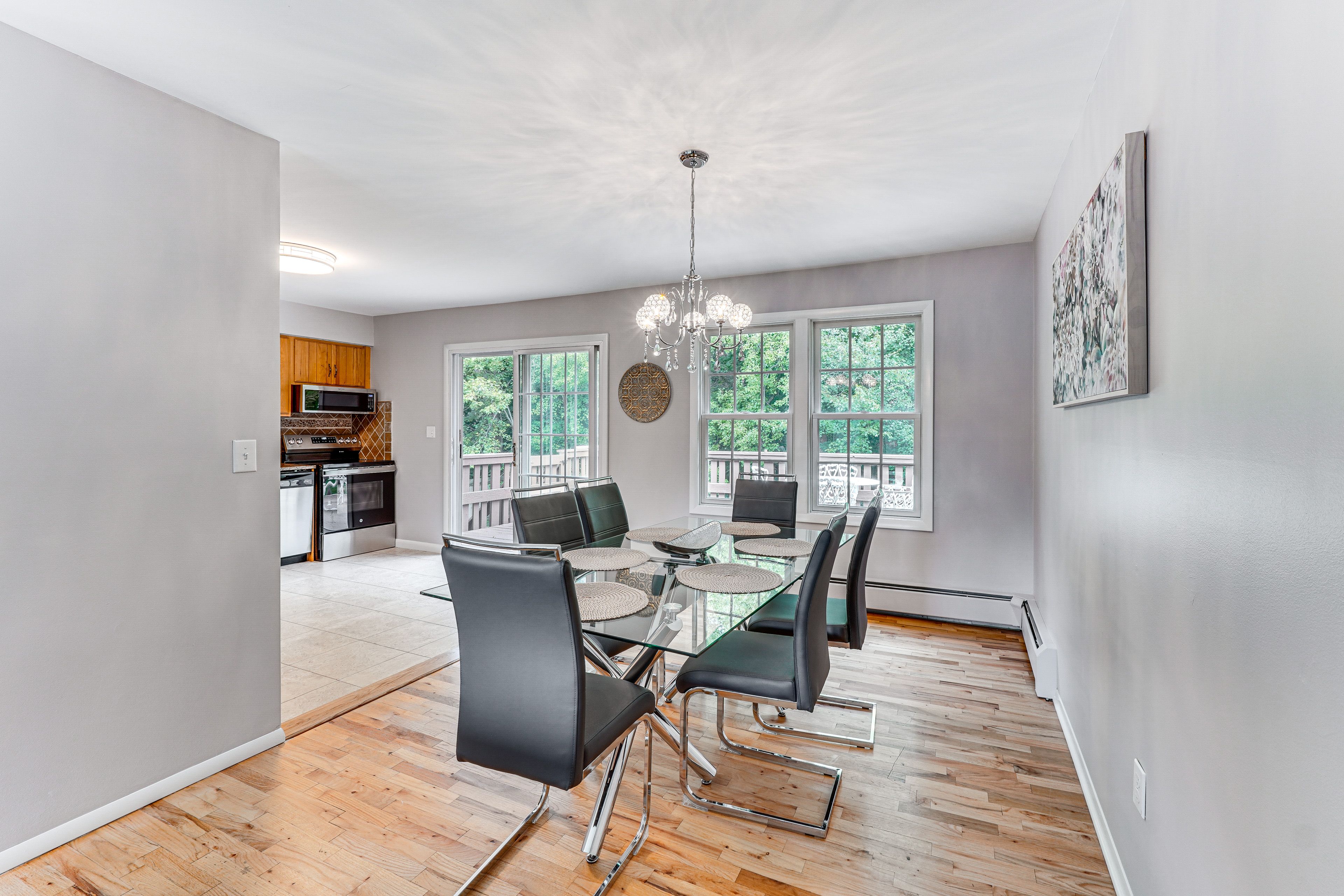 Dining Area | Main Level