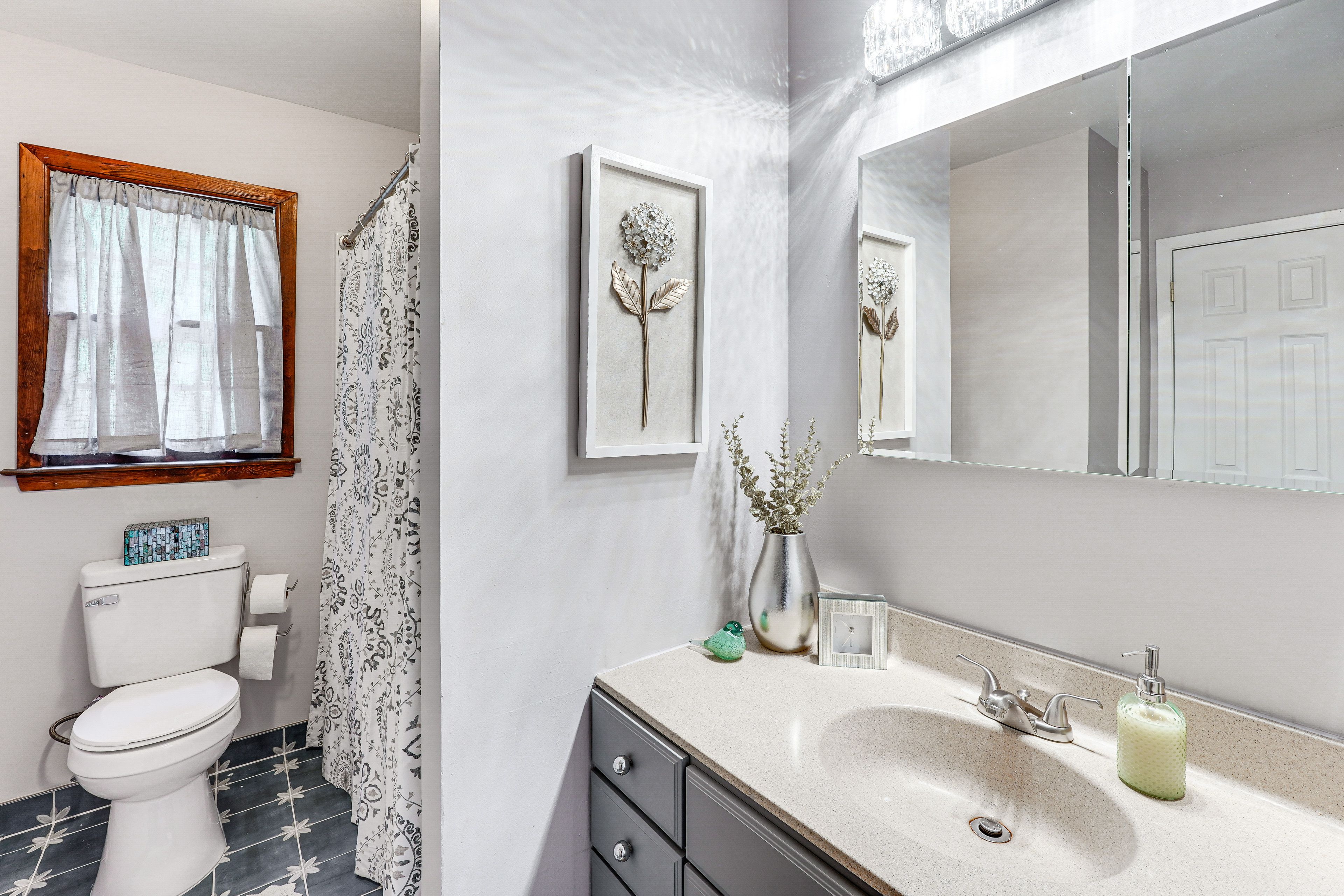 Bathroom | Complimentary Toiletries | Towels Provided | Main Level