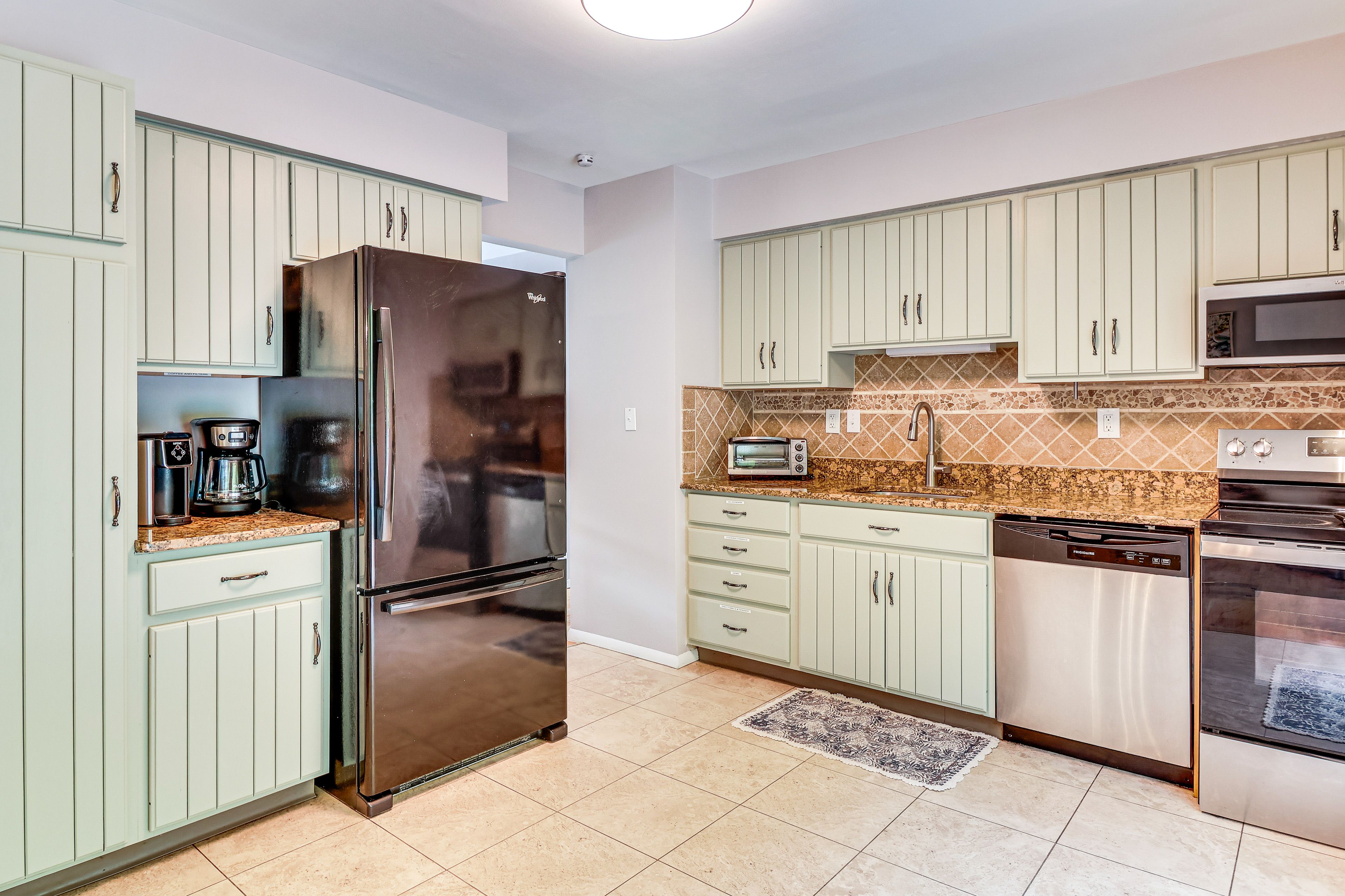 Kitchen | Cooking Basics | Keurig | Main Level