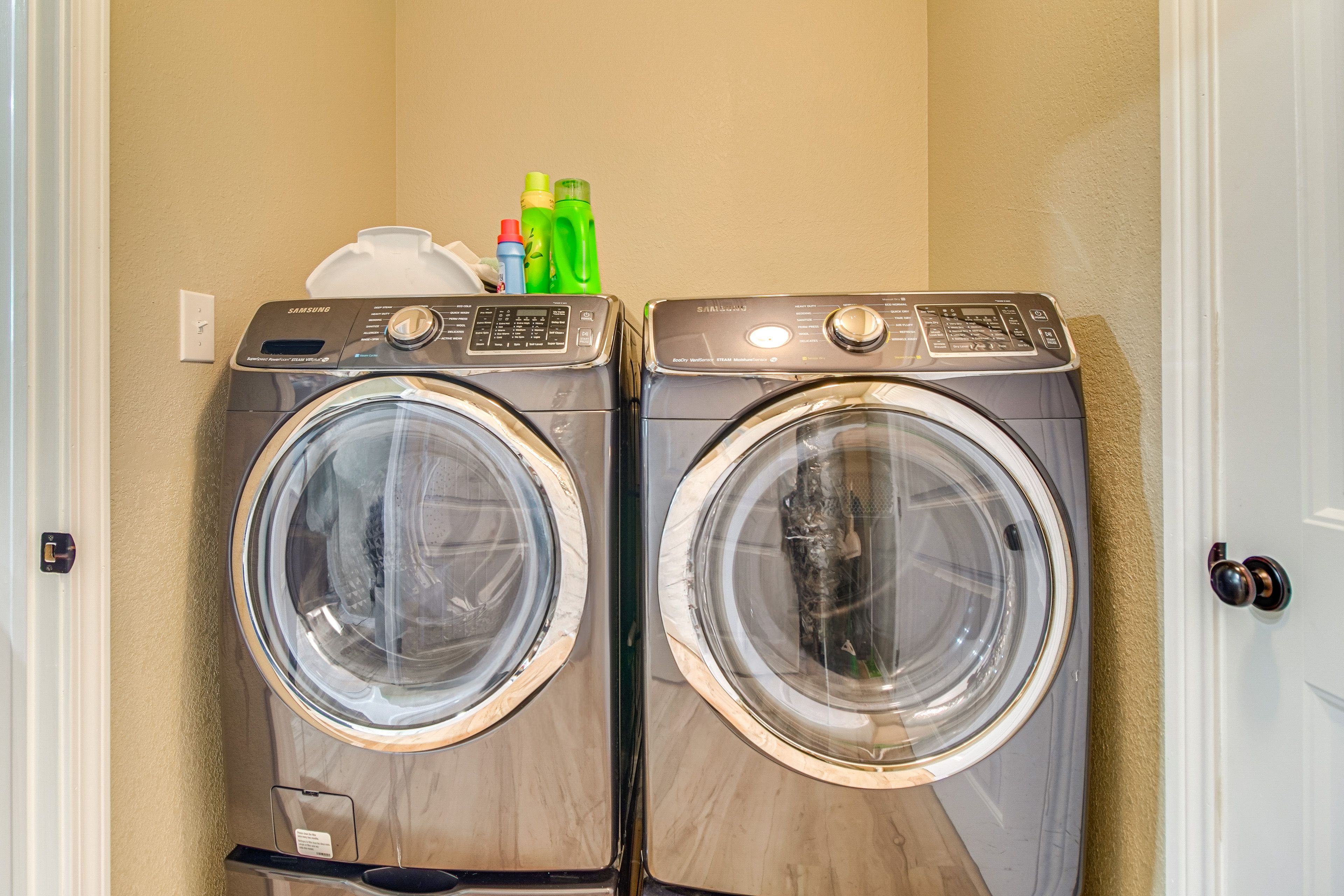 Washer & Dryer