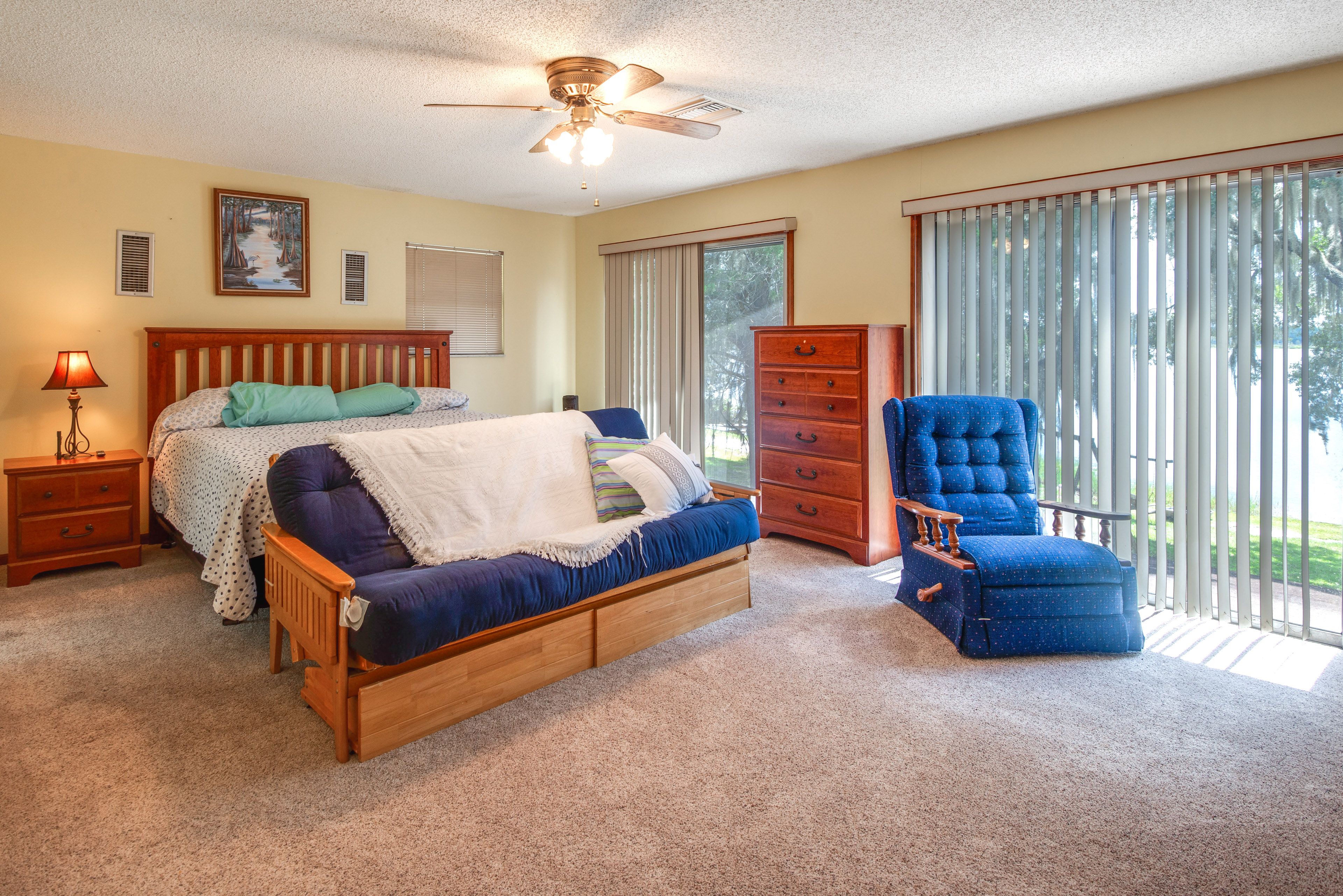 Bedroom 1 | King Bed | Twin Futon | 2nd Floor | Smart TV | En-Suite Bathroom