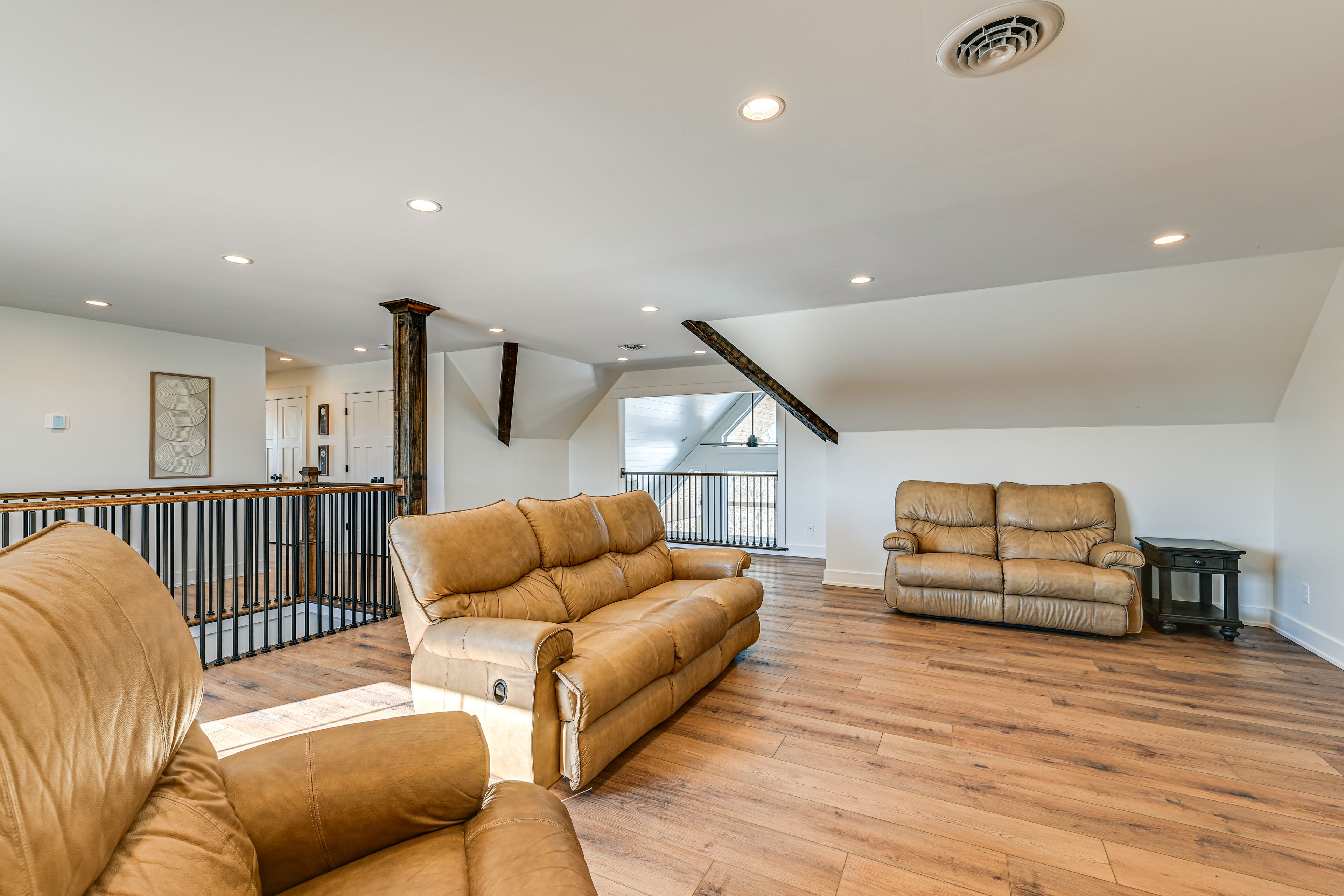 Loft | 2nd Floor