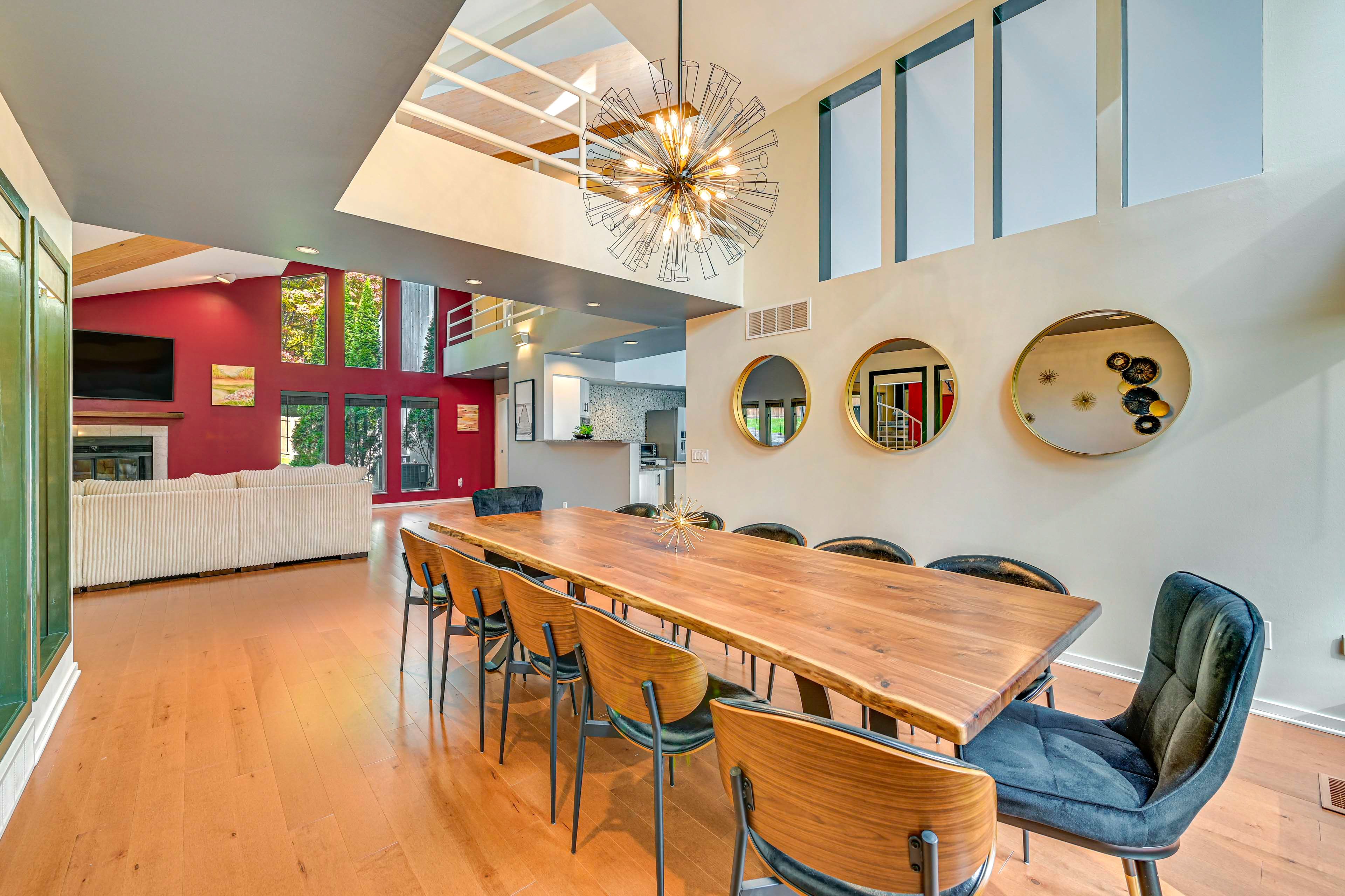 Dining Area | 1st Floor
