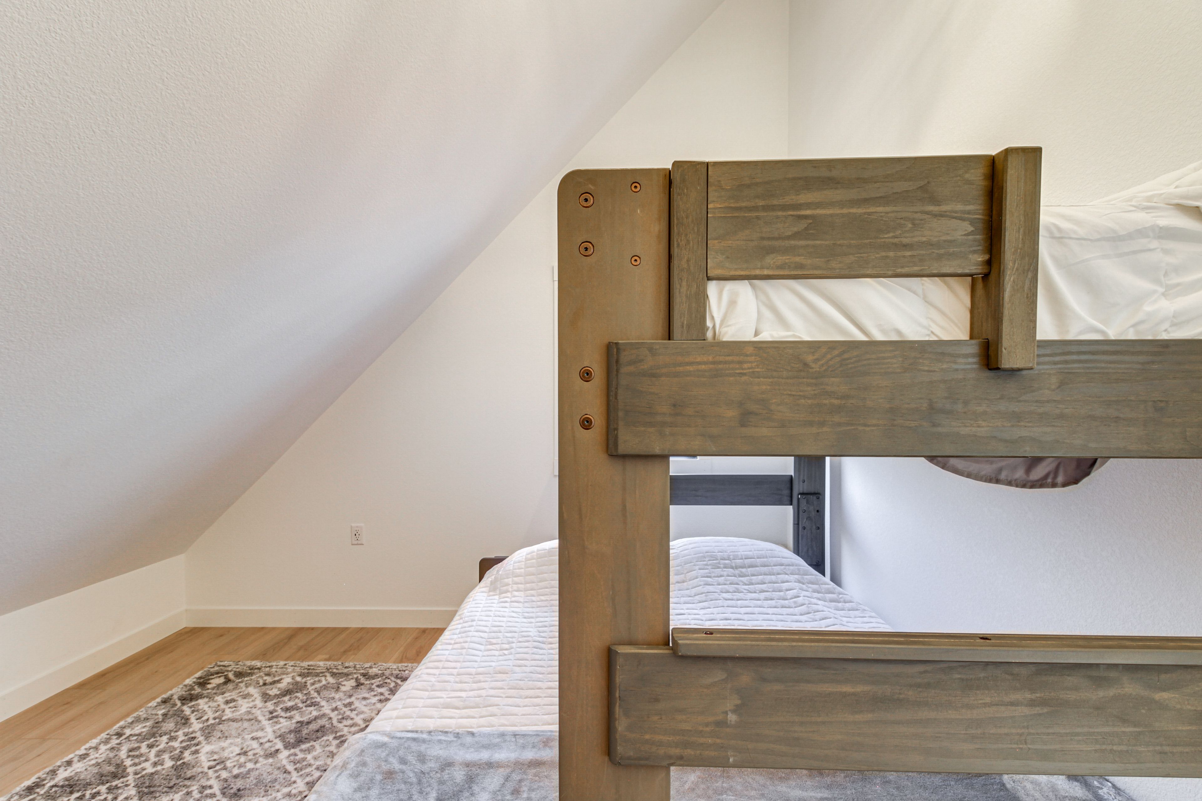 Bedroom 3 | 2nd Floor | Twin/Queen Bunk Bed