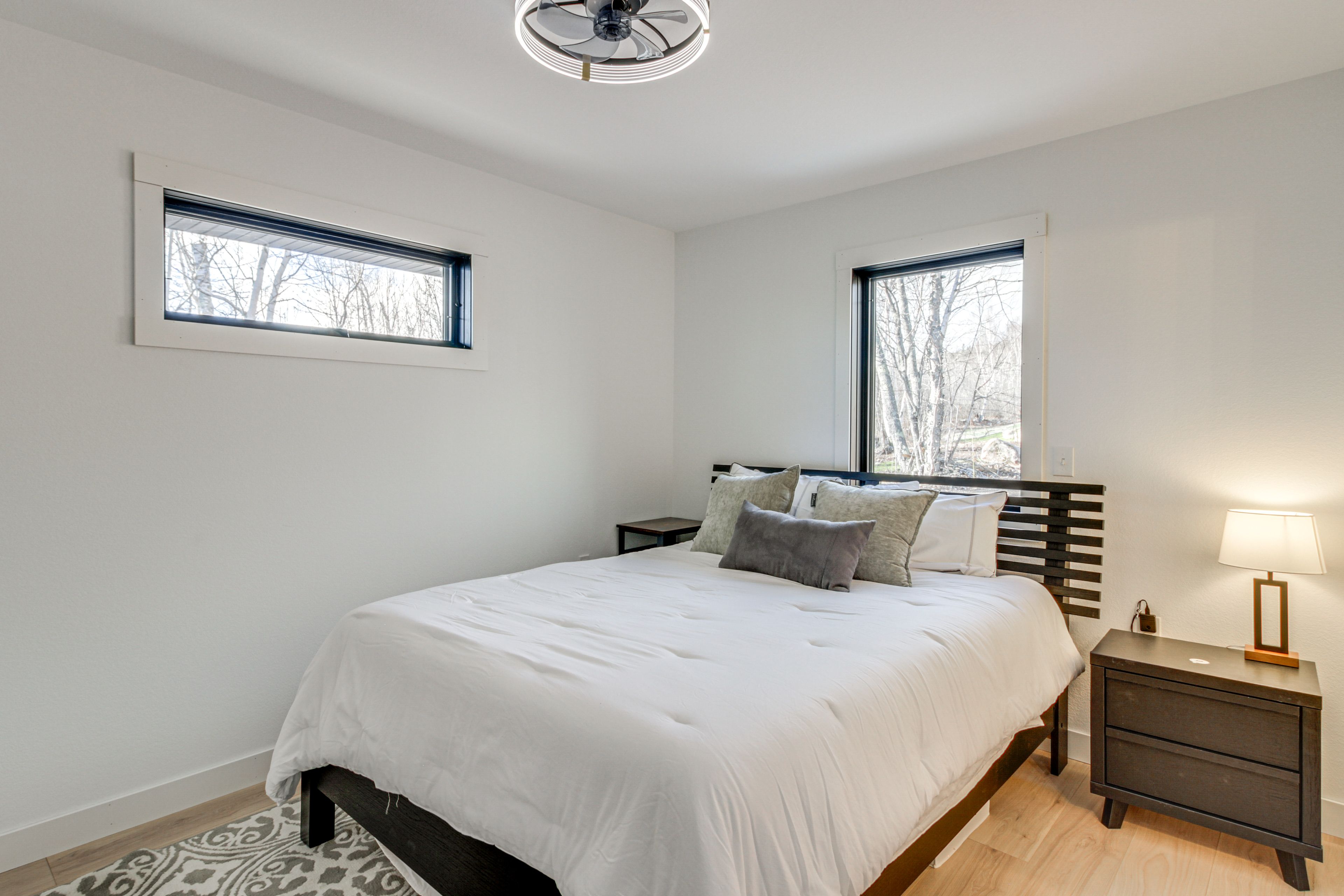 Bedroom 1 | 1st Floor | Queen Bed | Linens Provided