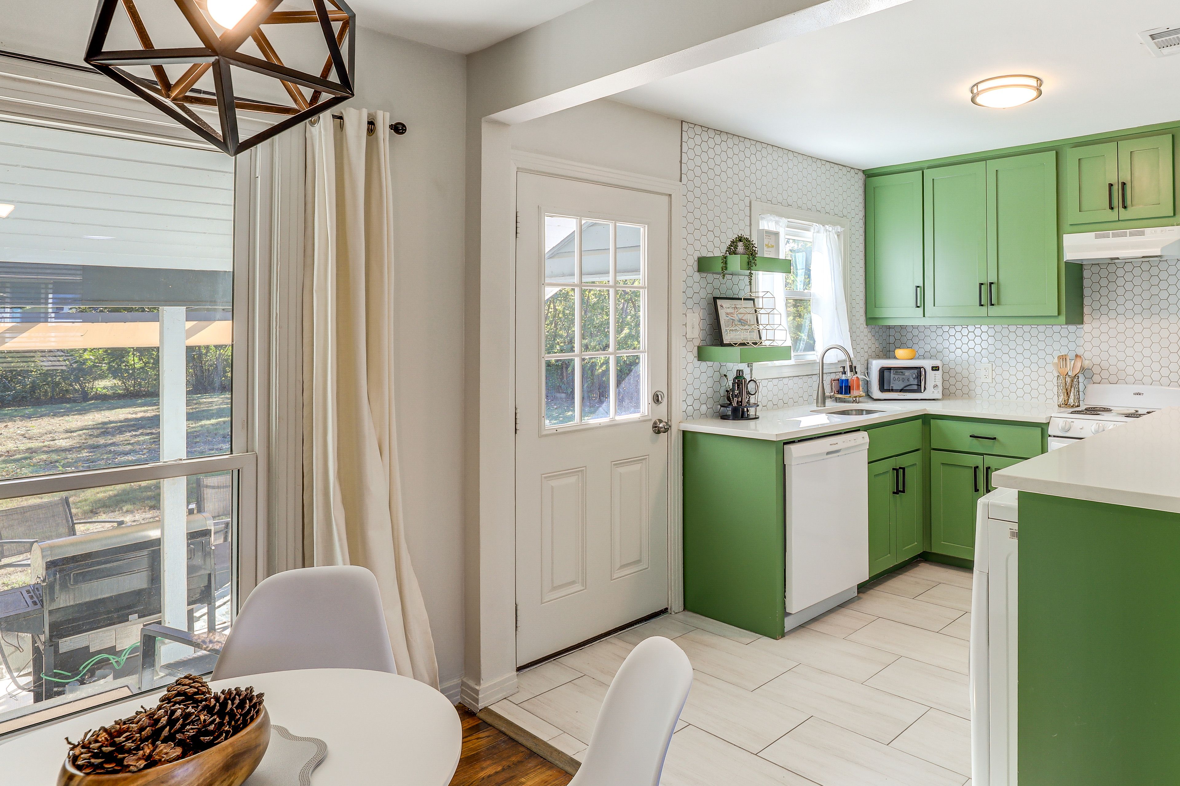 Kitchen | Dining Area | Washer/Dryer