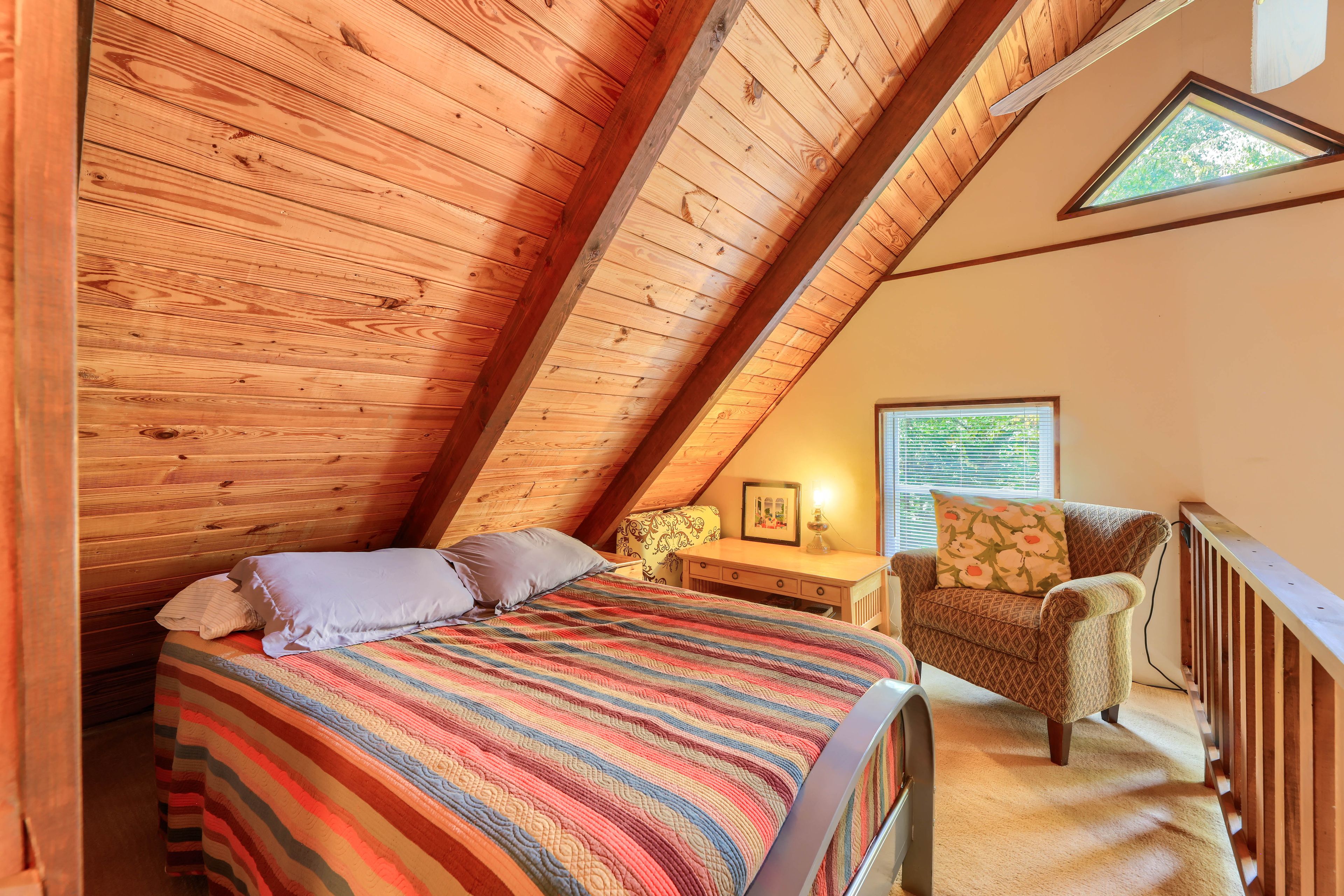 Loft | 2nd Floor | Full Bed