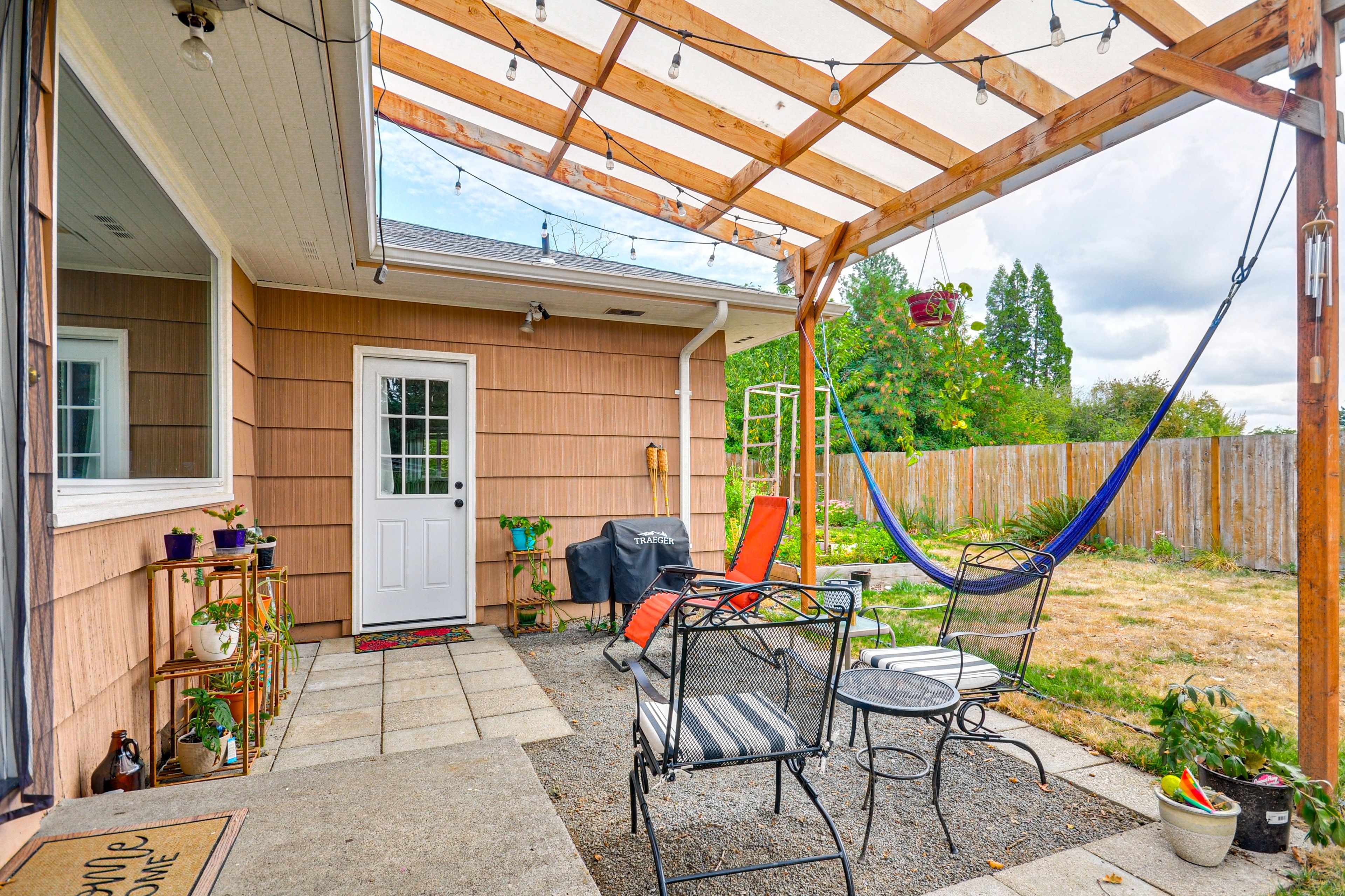 Unit Exterior | Shared Patio