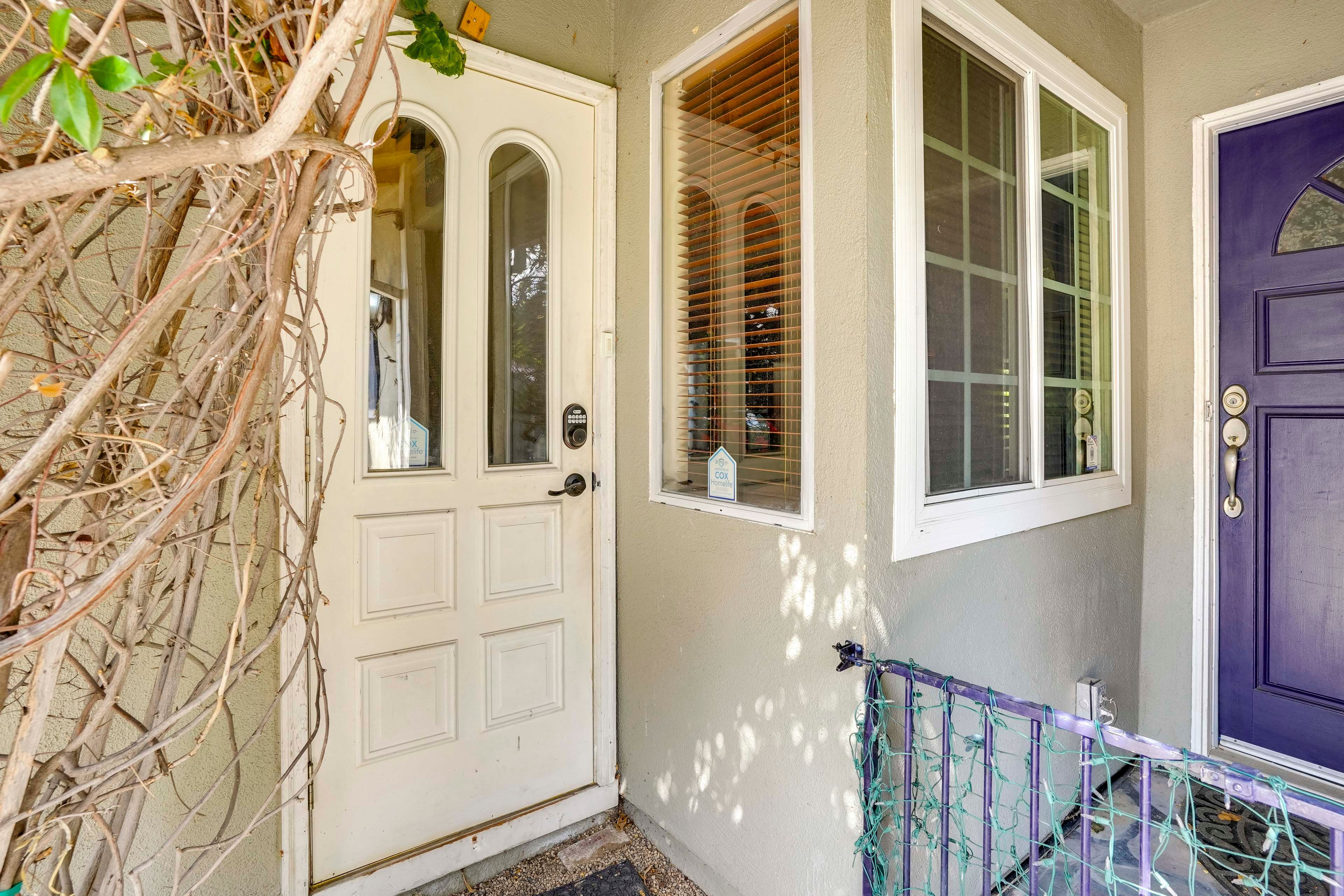Studio Exterior | Keyless Entry