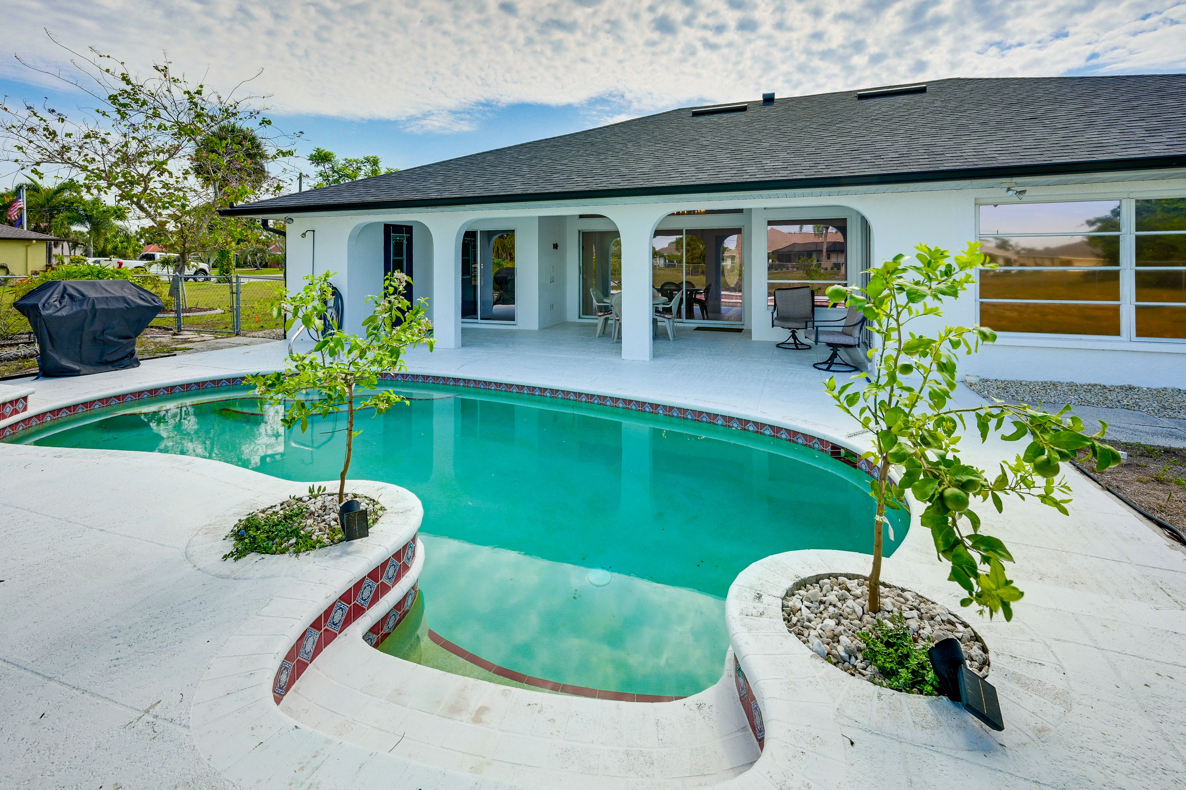 Private Pool | Outdoor Seating & TV