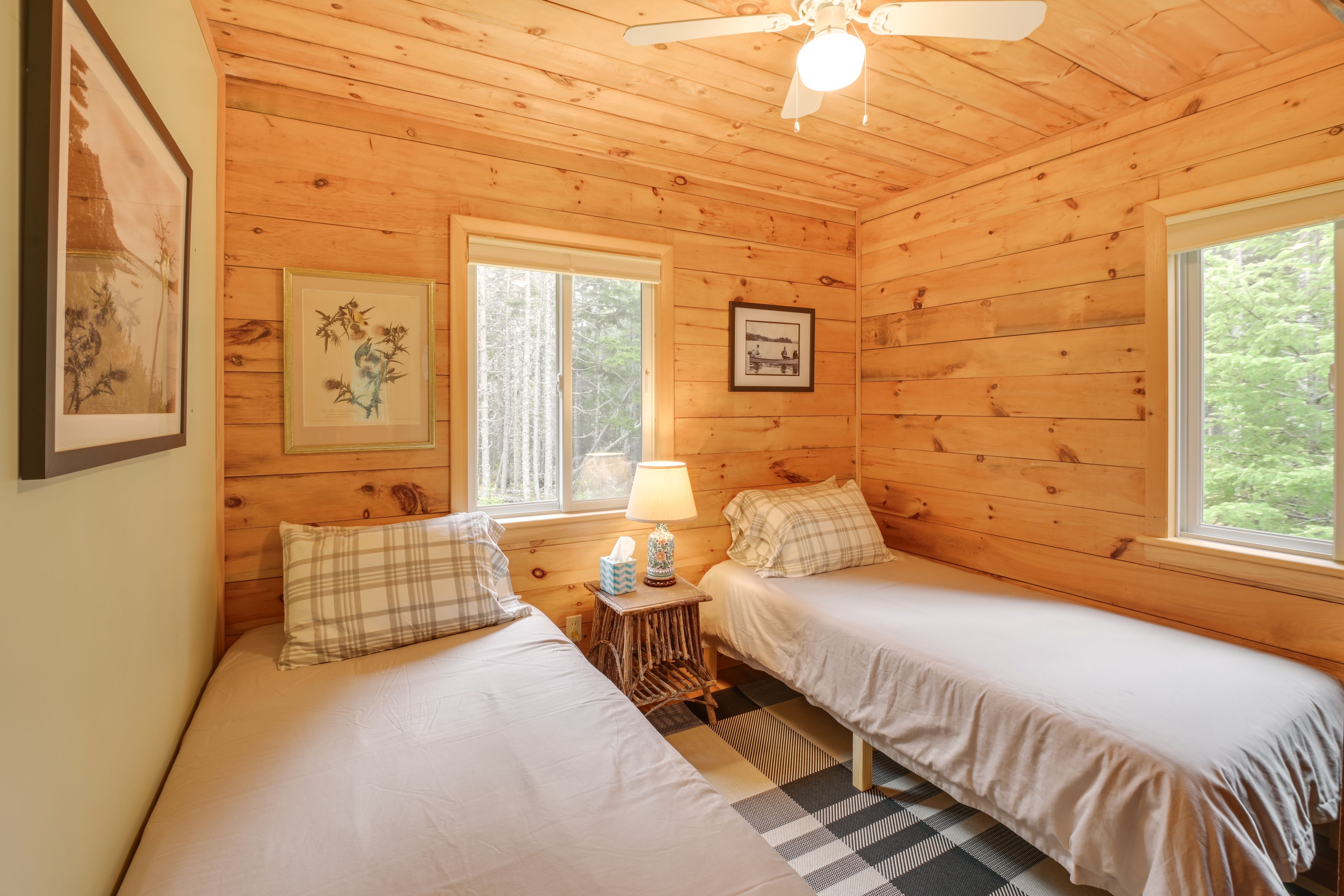 Bedroom 2 | 2 Twin Beds | 1st Floor