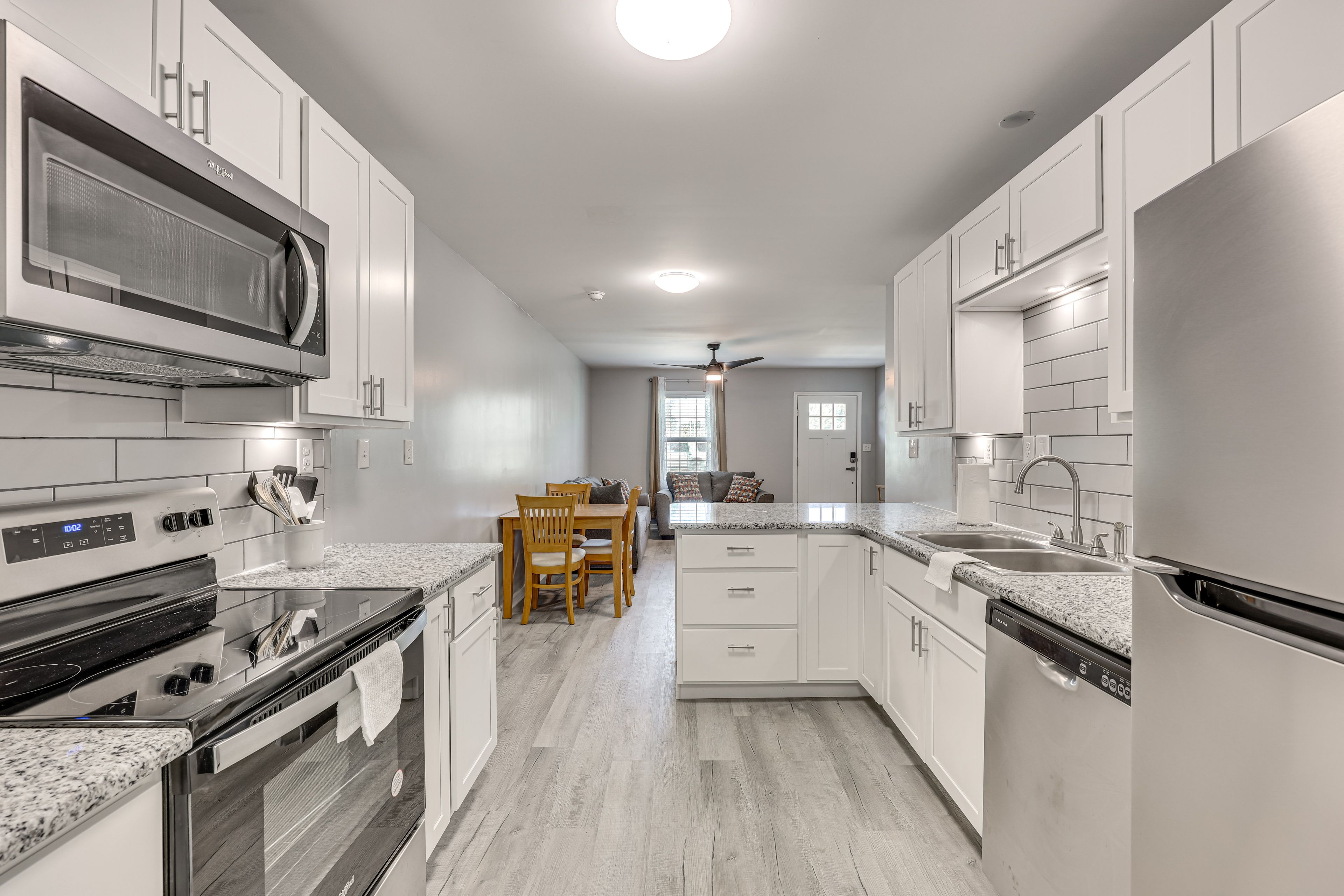 Kitchen | Cooking Basics | Dishwasher | Single-Story Duplex Unit