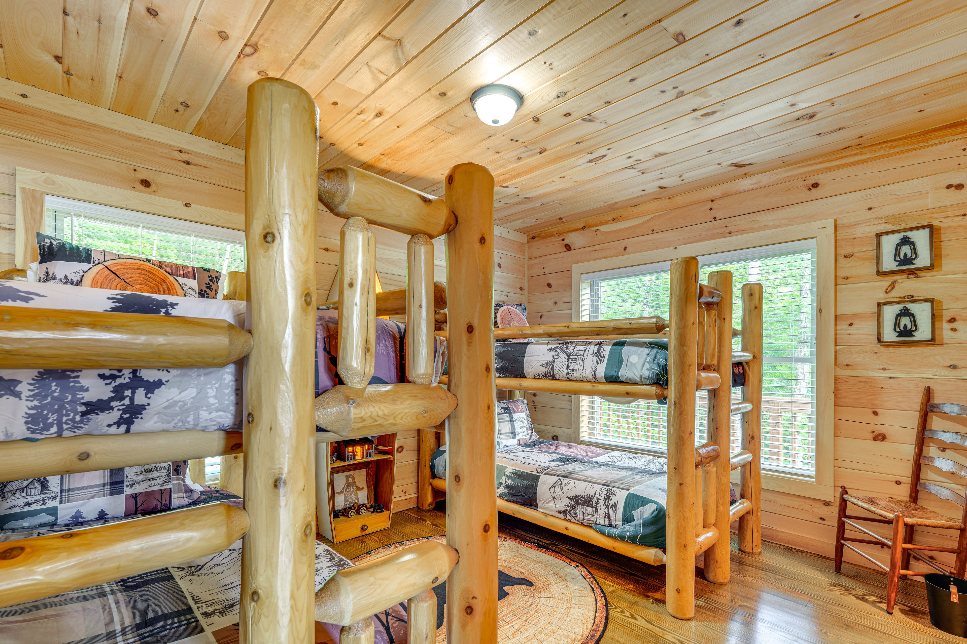 Bedroom 2 | 2 Twin Bunk Beds | Main Floor