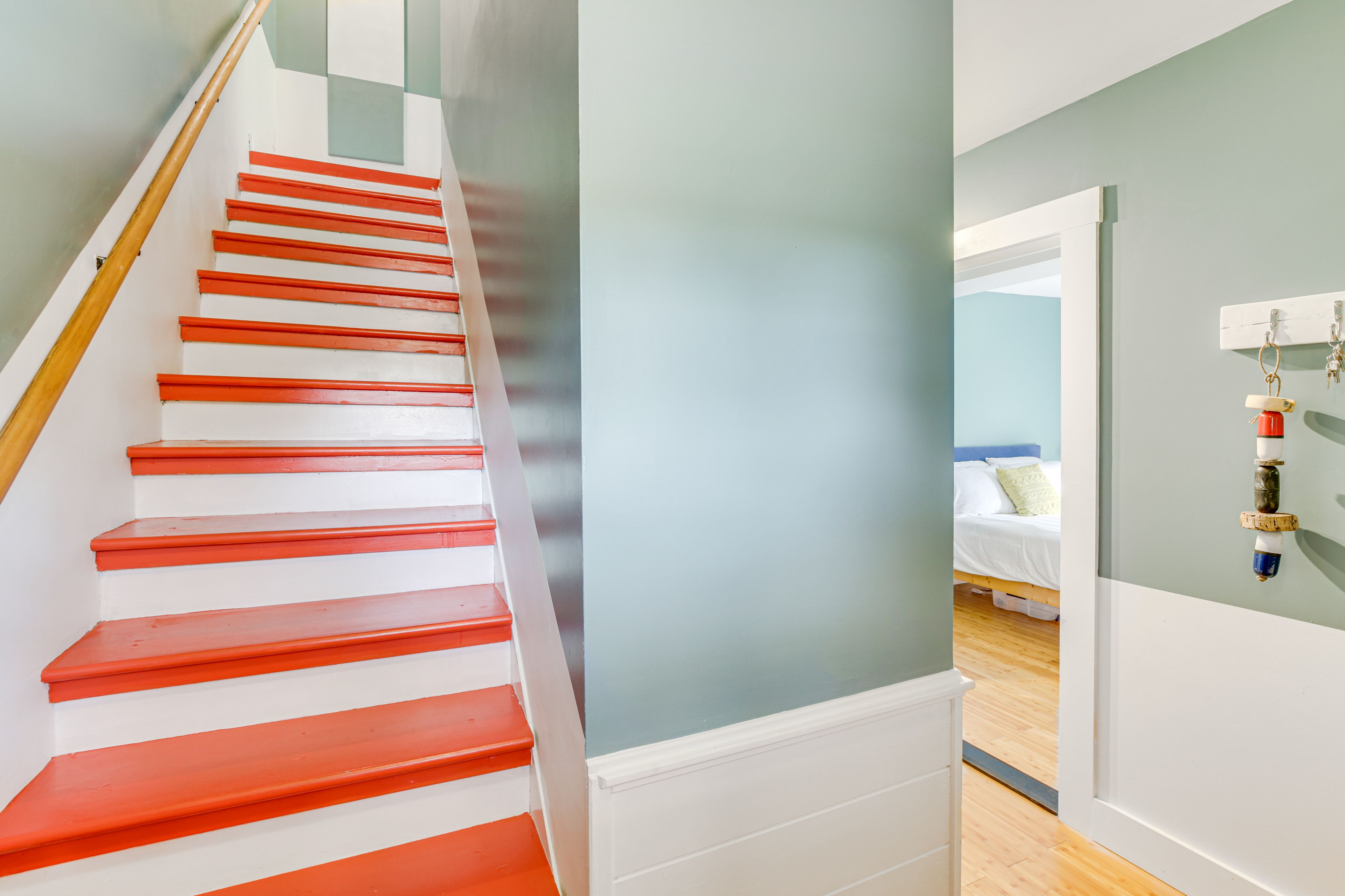 Stairway to 1st Floor