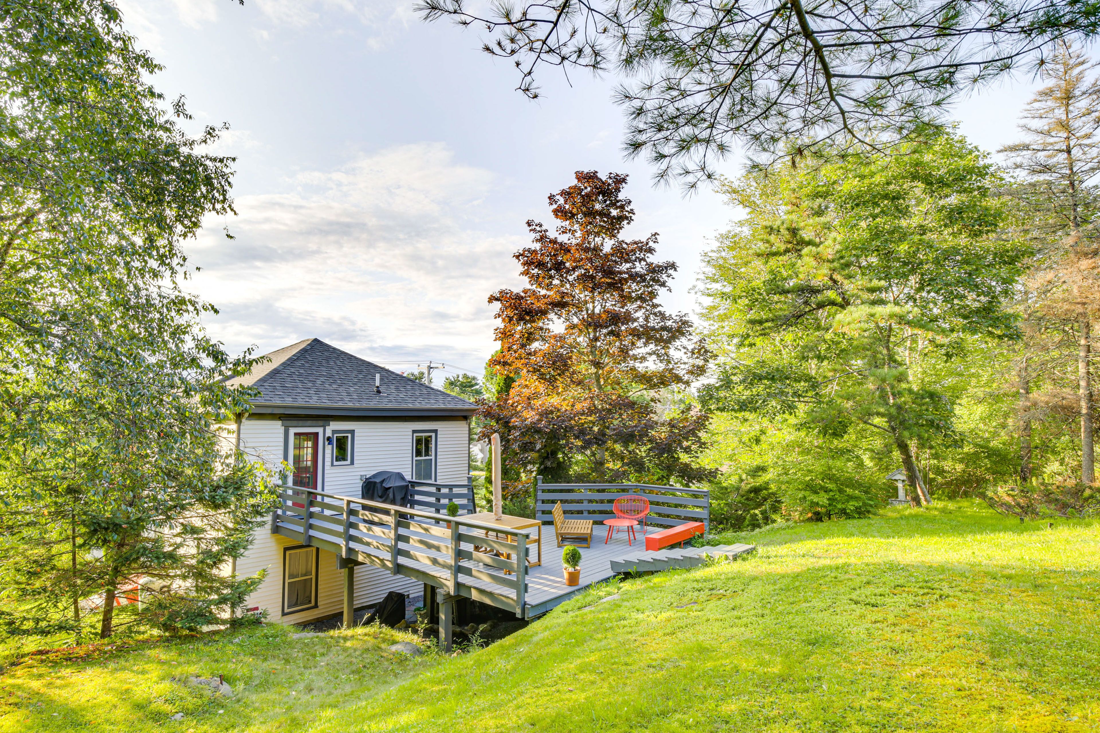 East Boothbay Vacation Rental | 2BR | 2BA | 1,216 Sq Ft | Stairs Required