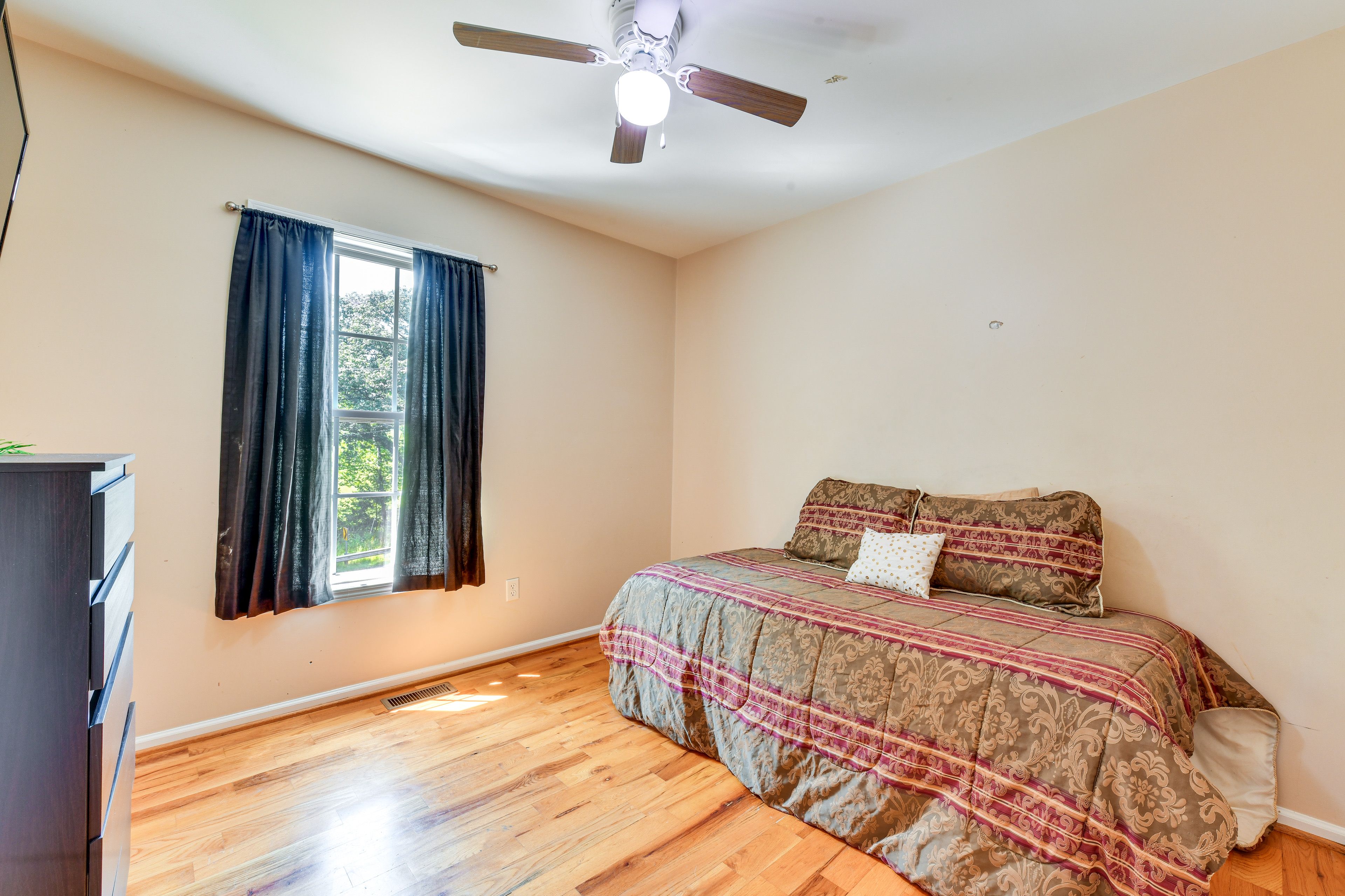 Bedroom 3 | Twin Daybed | 1st Floor