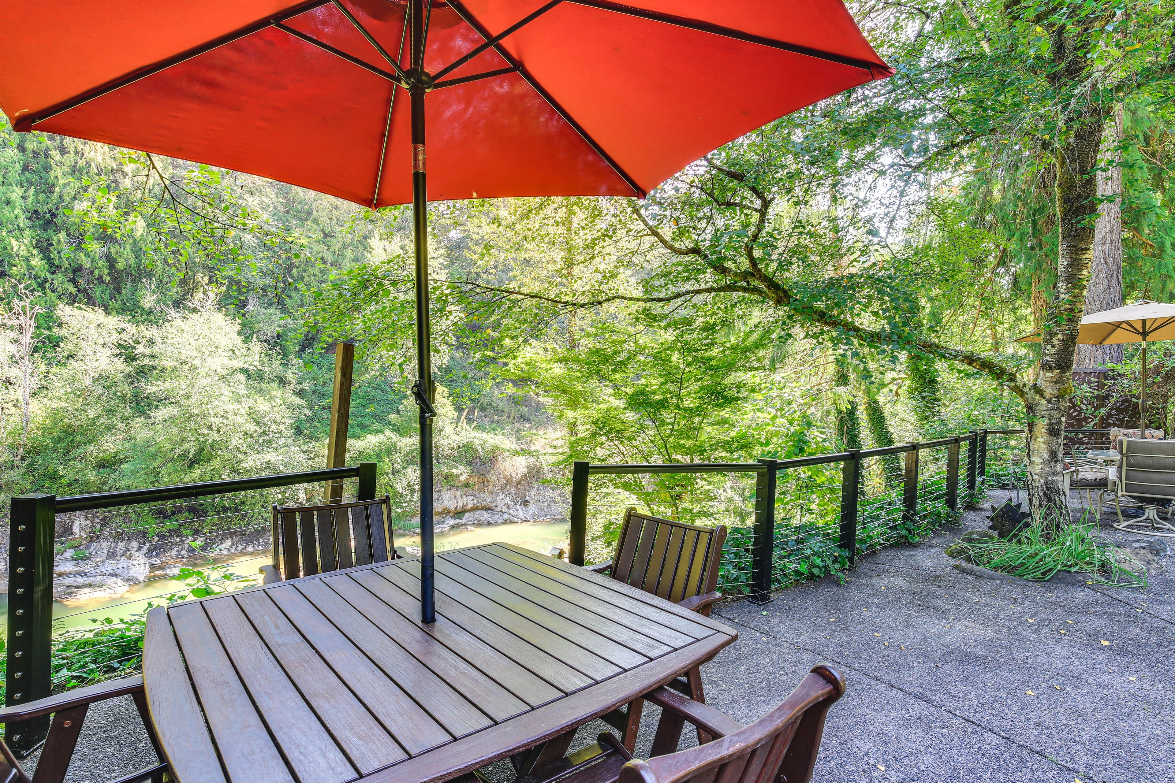 Sandy Vacation Rental | 1BR | 1BA | 370 Sq Ft | Steps Required
