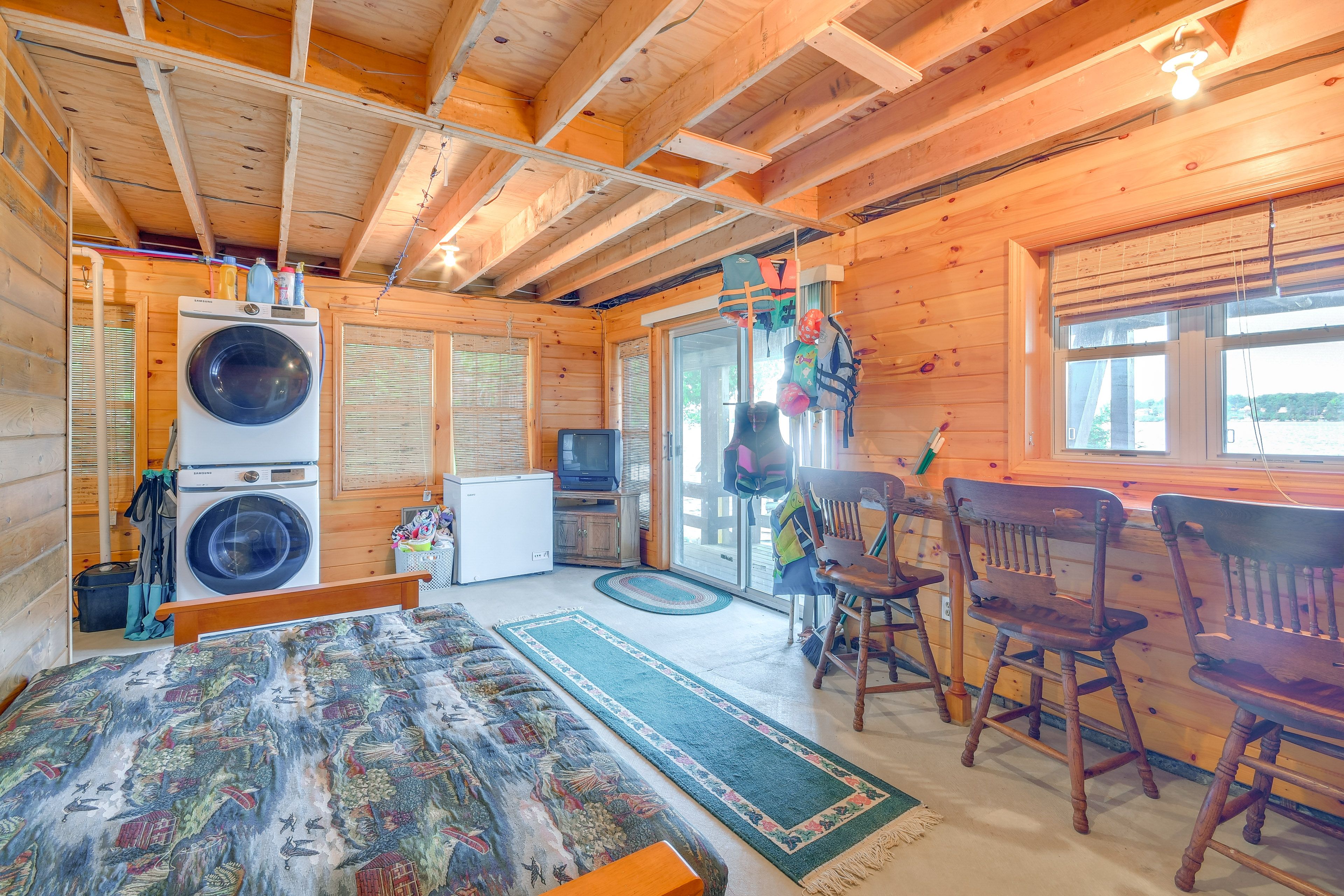Bonus Room | 1st Floor | Full Sleeper Sofa | Washer & Dryer