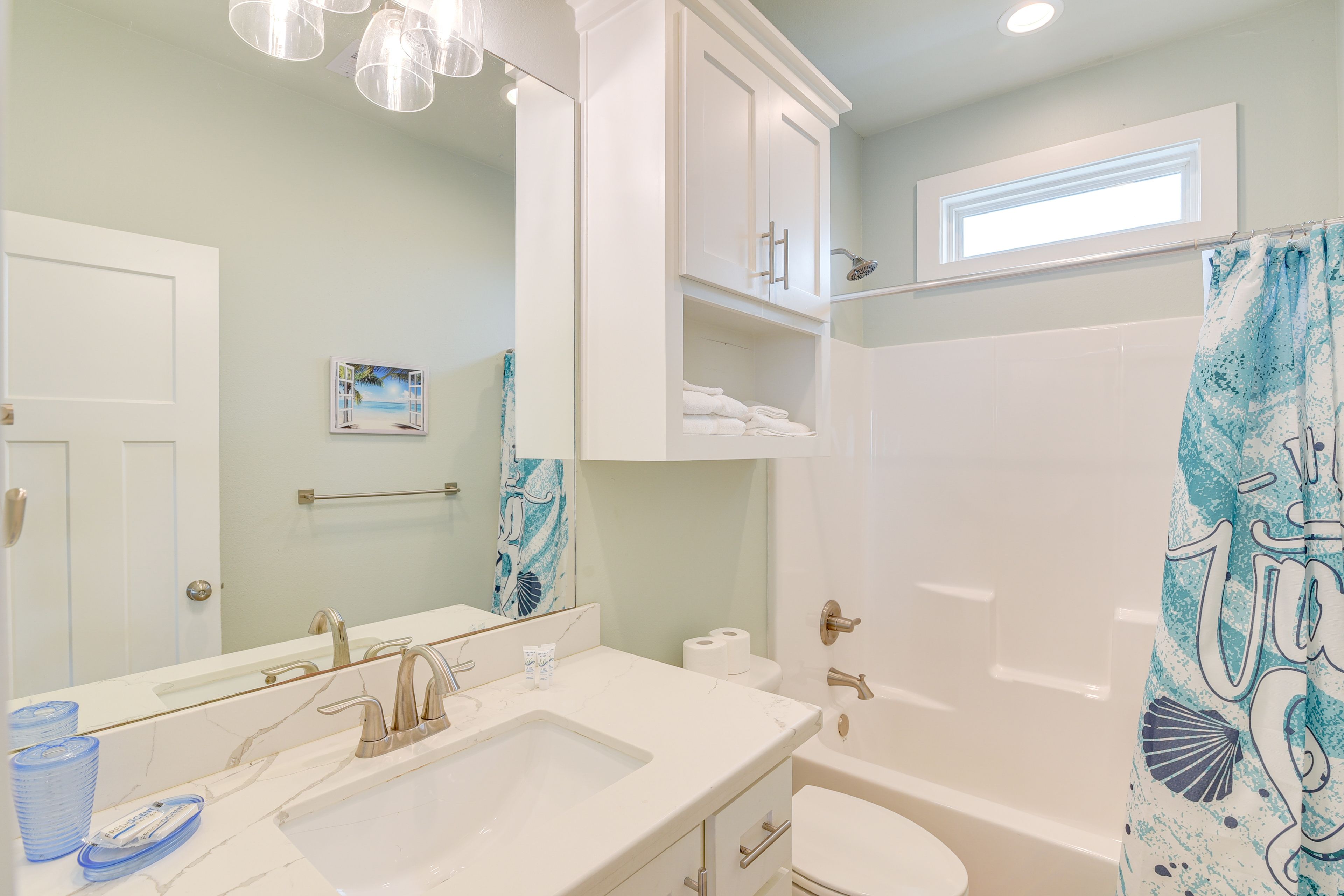Full Bathroom