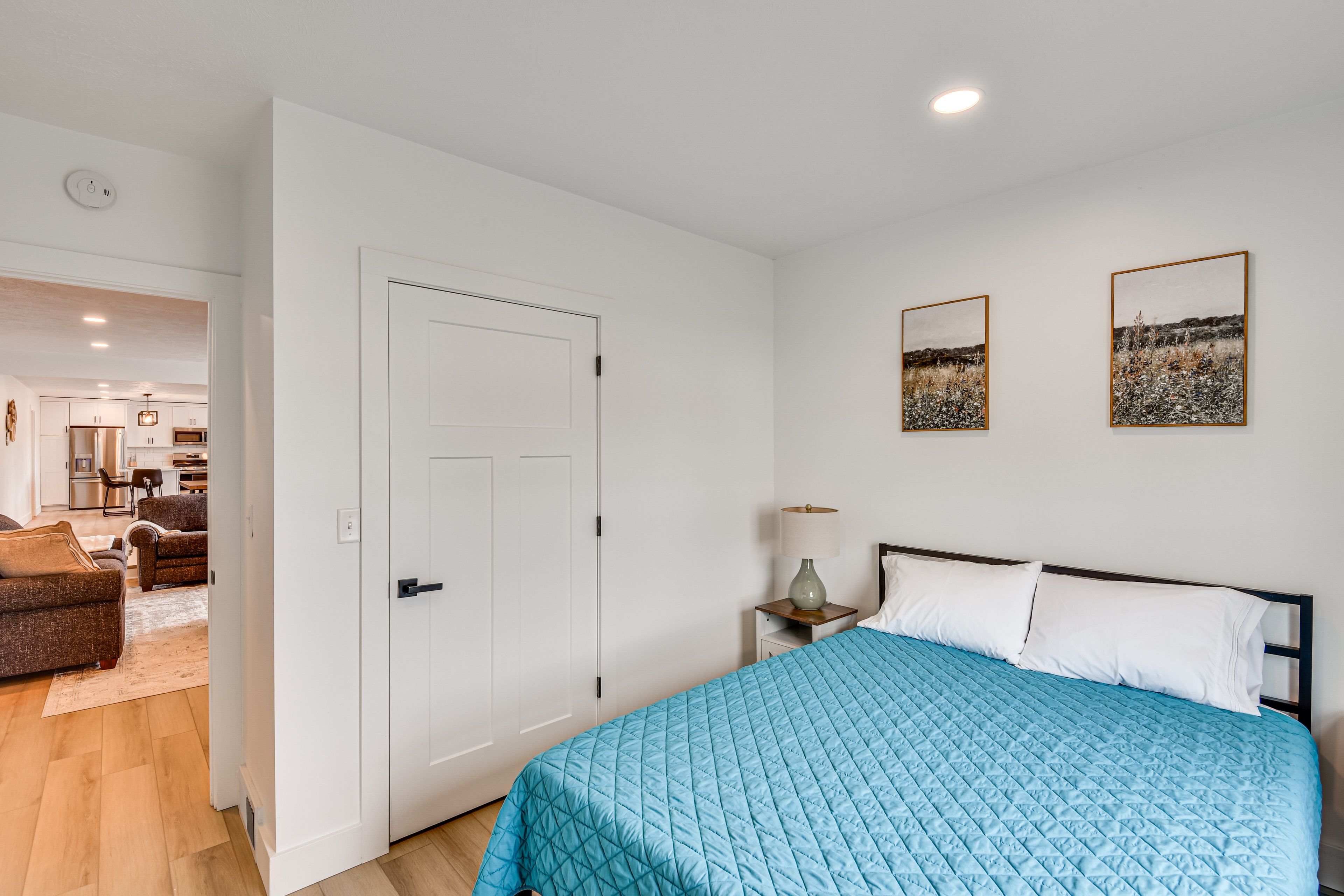 Bedroom 3 | Queen Bed | Smart TV