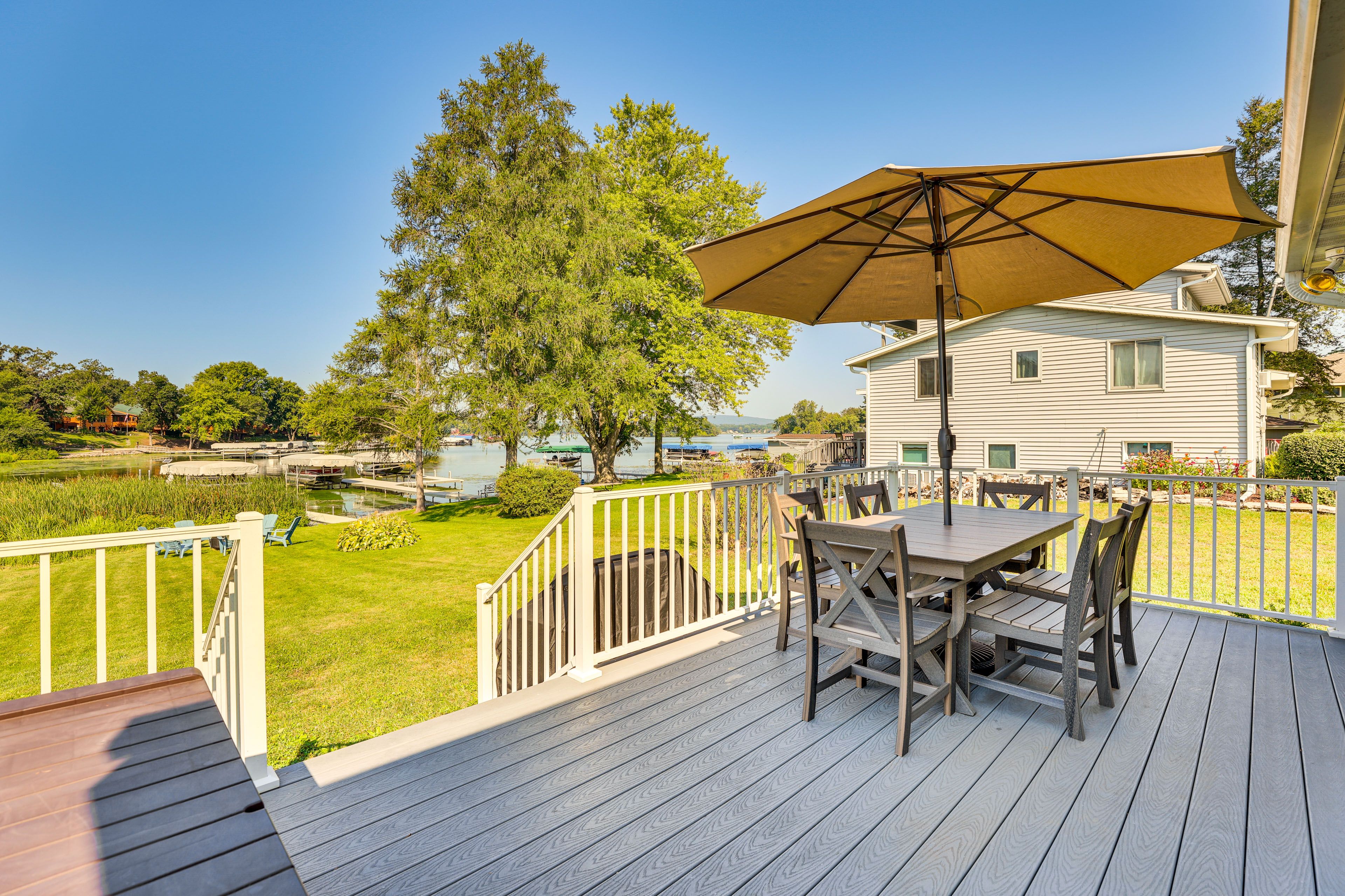 Deck | Gas Grill | Dining Area