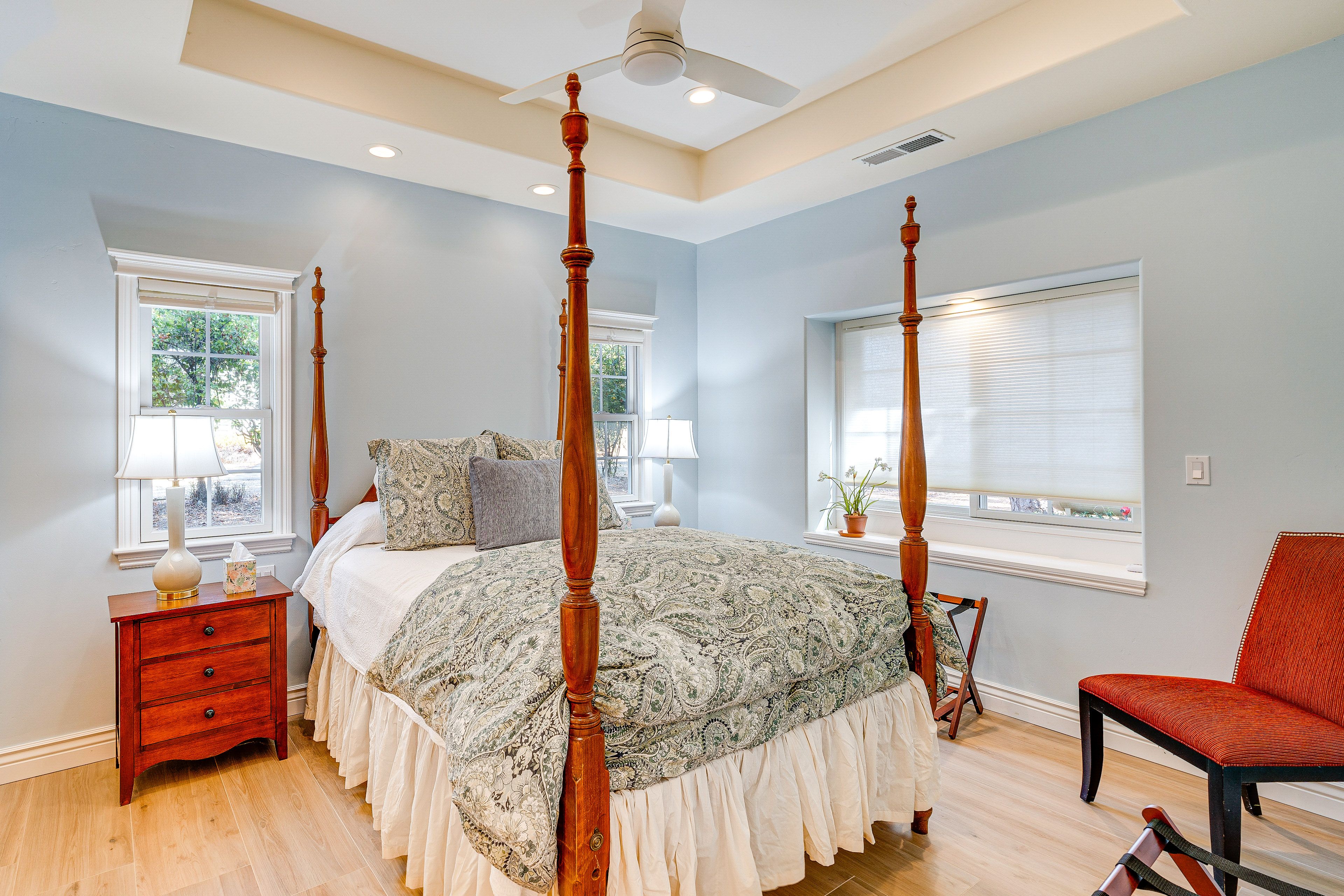 Bedroom | Queen Bed | Central Heat & A/C