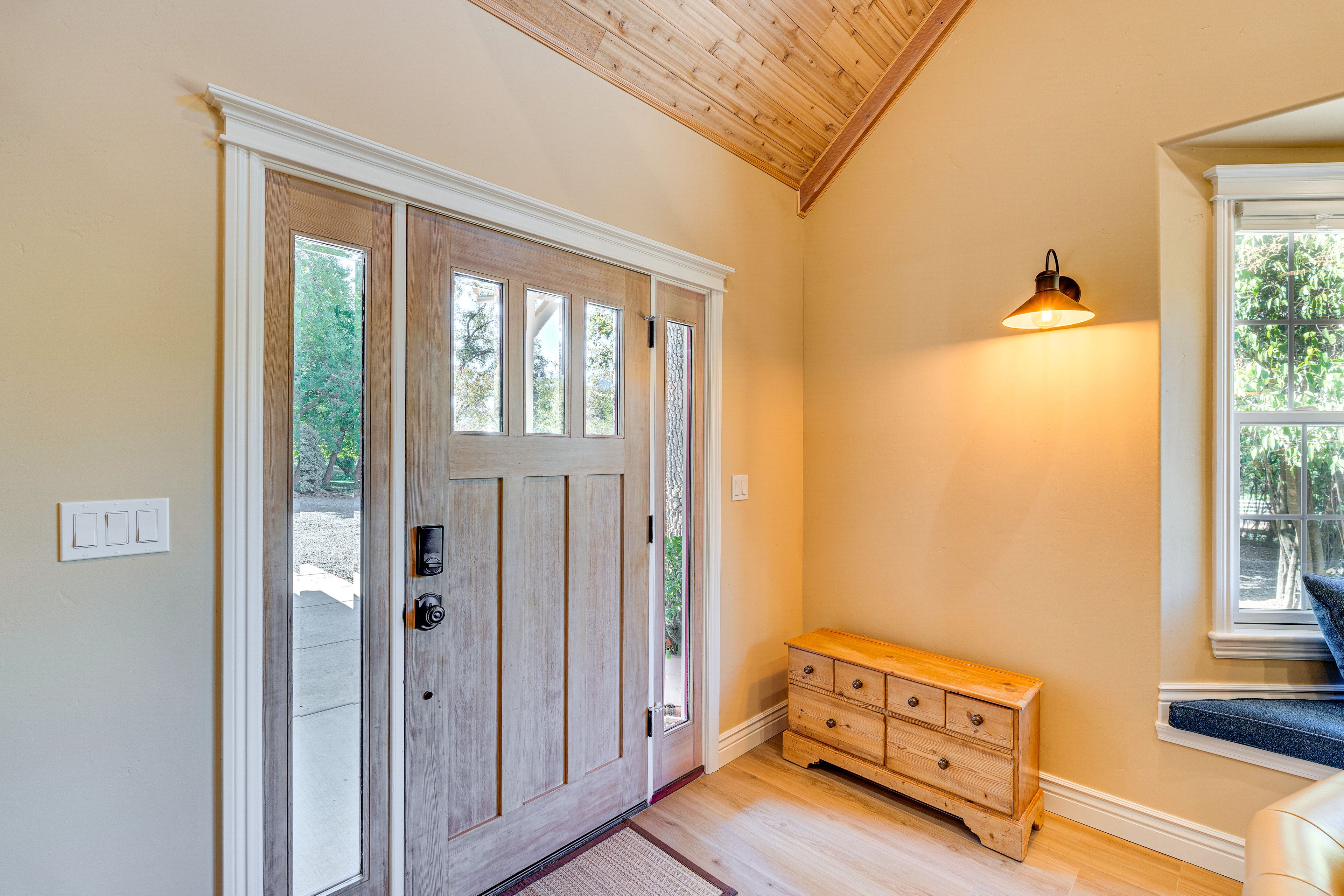 Private Entrance