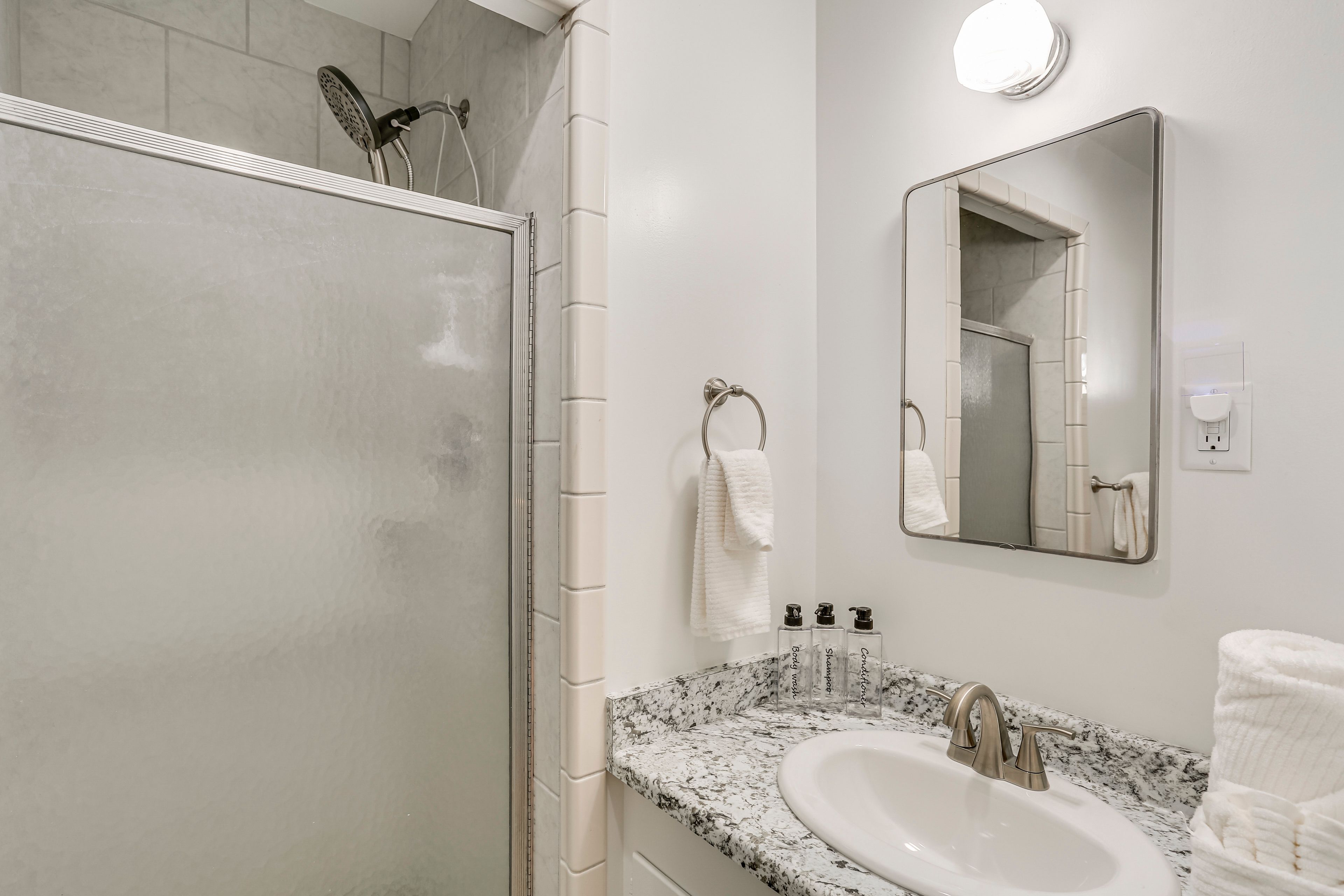 En-Suite Bathroom | Towels Provided