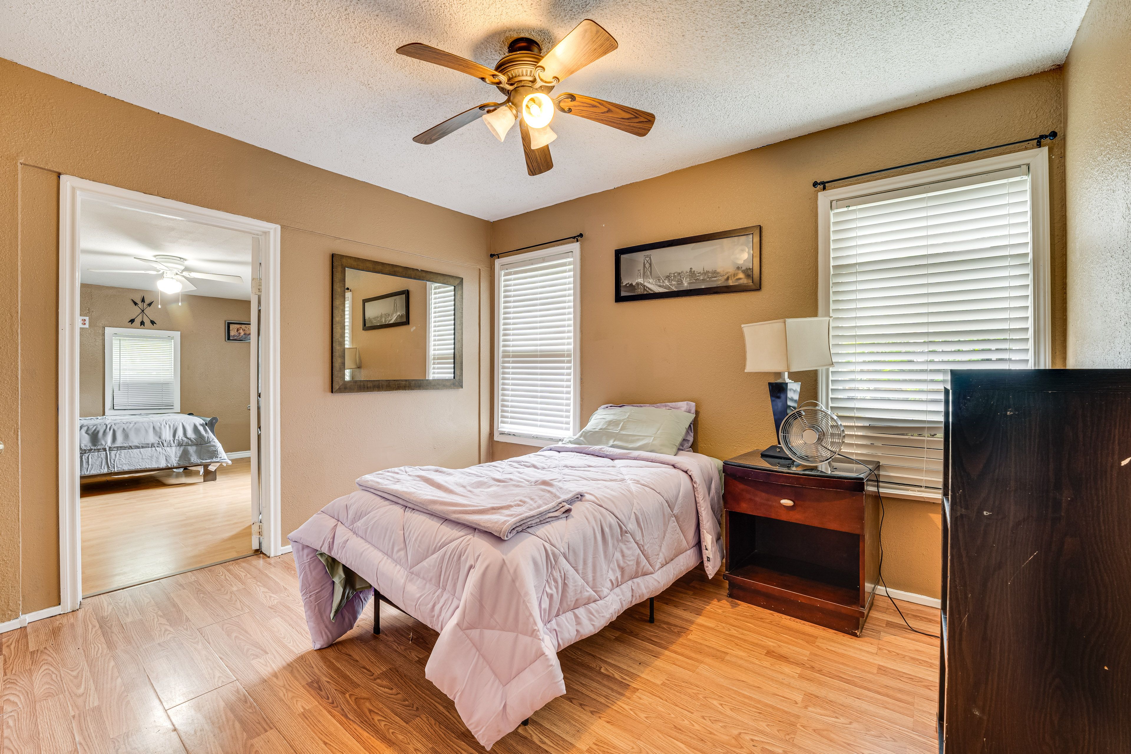 Bedroom 3 | 2 Twin Beds