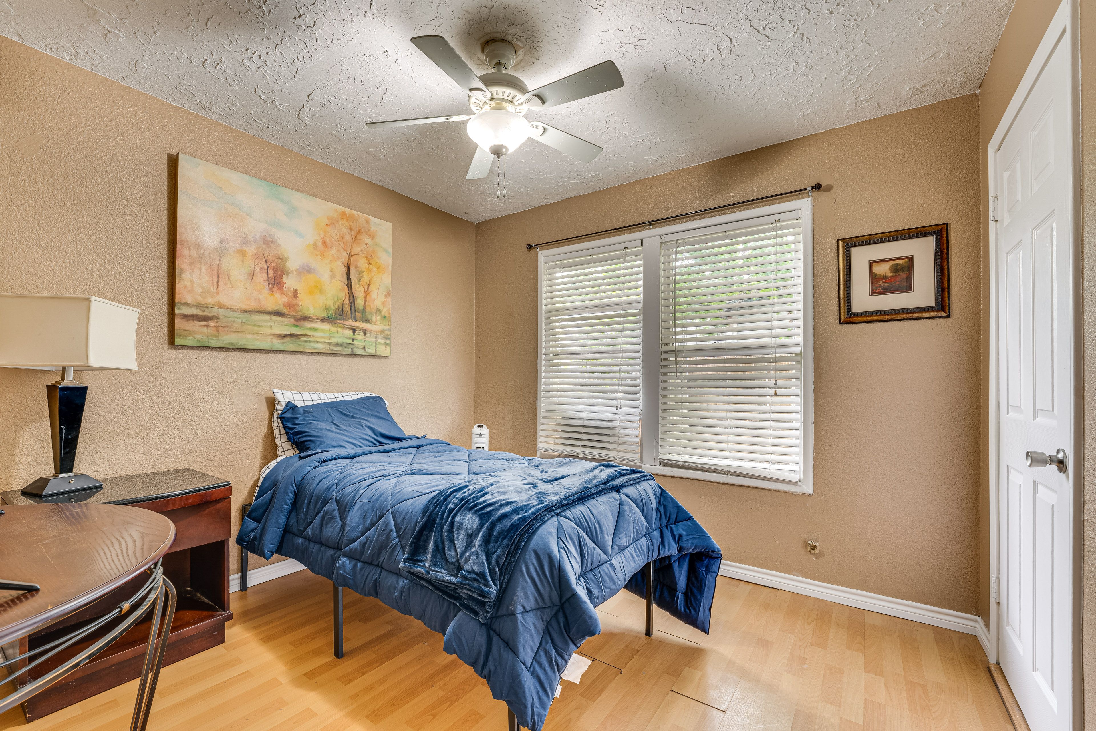 Bedroom 2 | Twin Bed | Smart TV w/ Cable