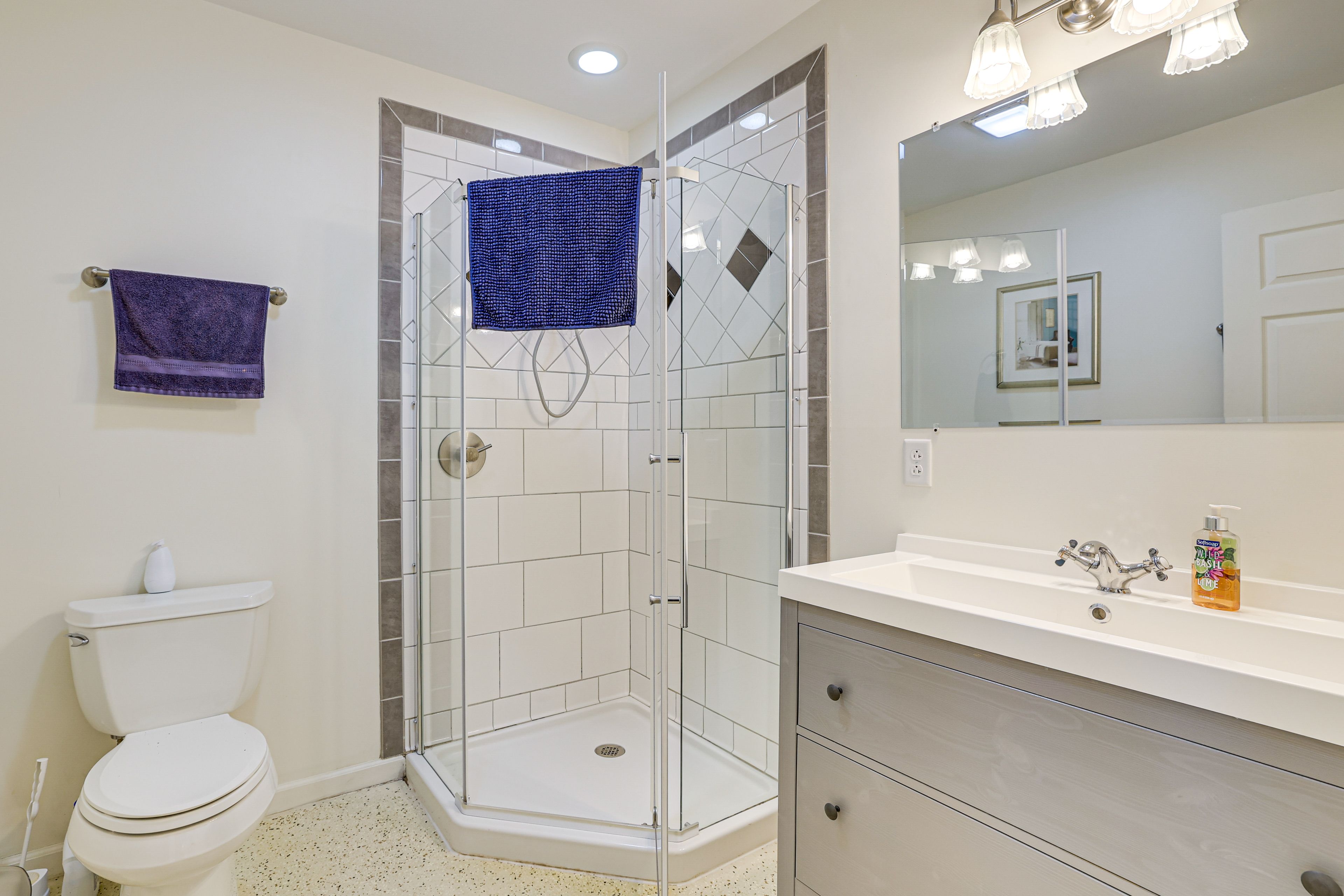 En-Suite Bathroom | Towels Provided