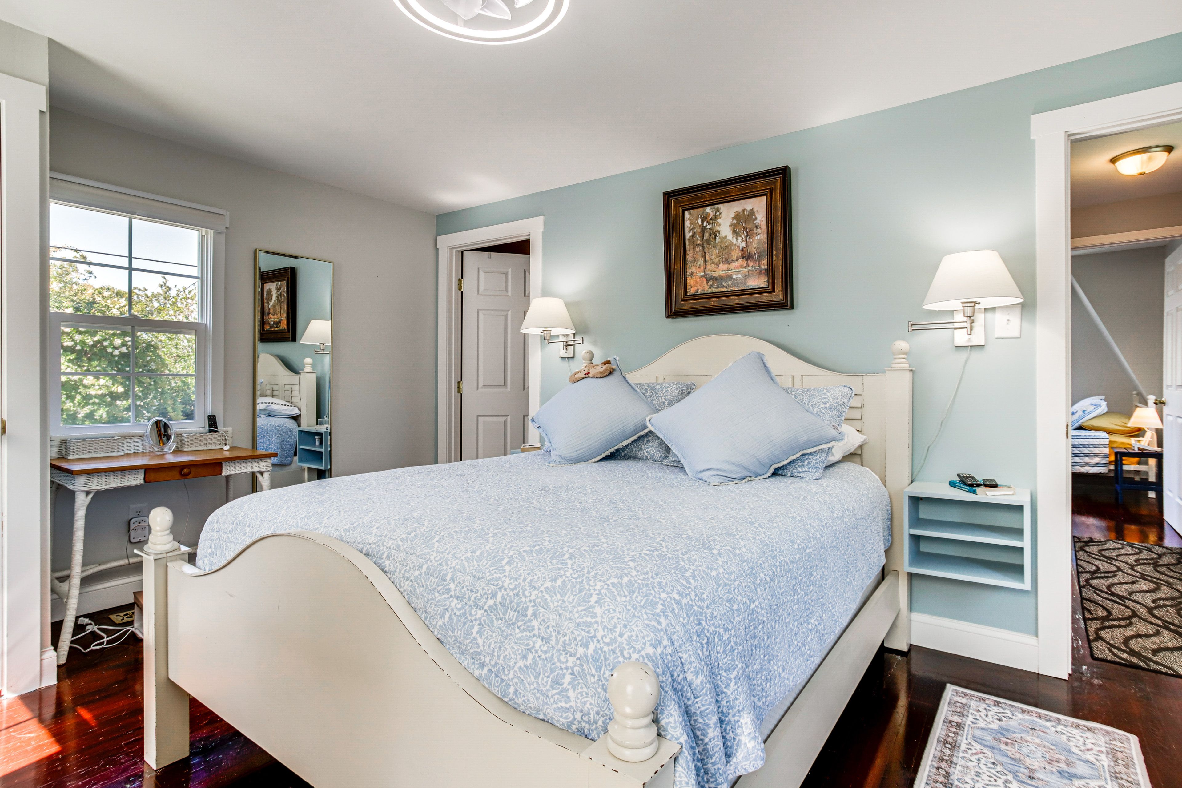 Bedroom 1 | Queen | Linens Provided | 2nd Floor